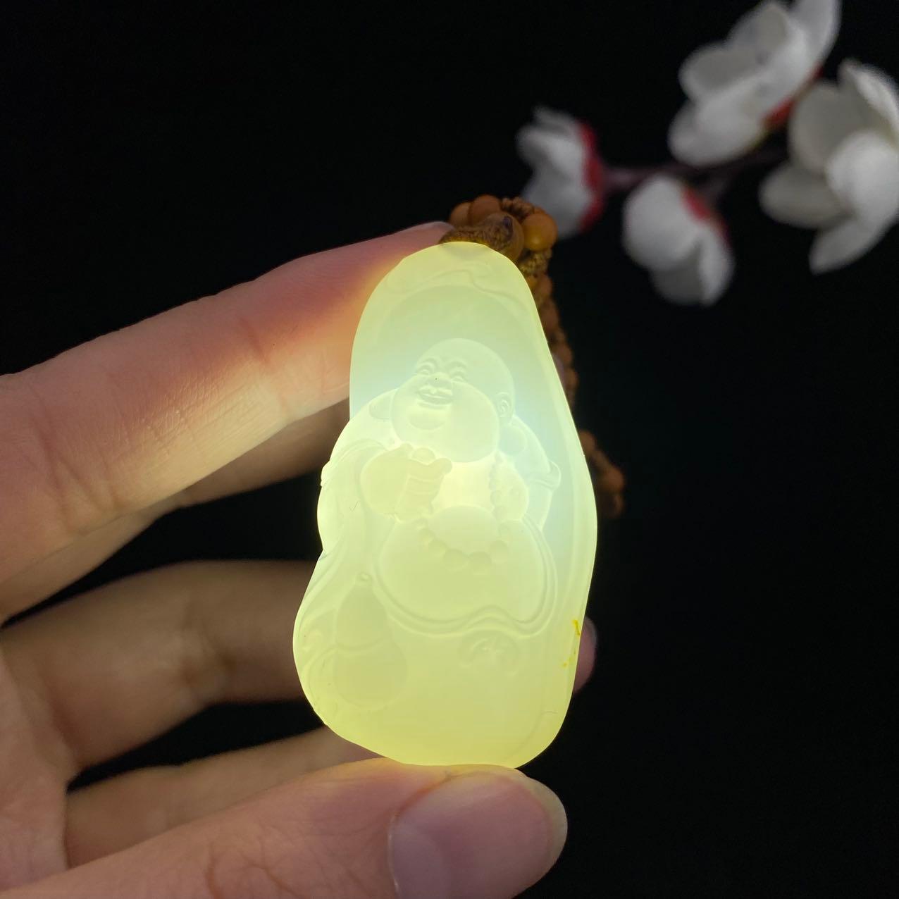 和田玉籽料佛公【福在眼前】（27.3g）