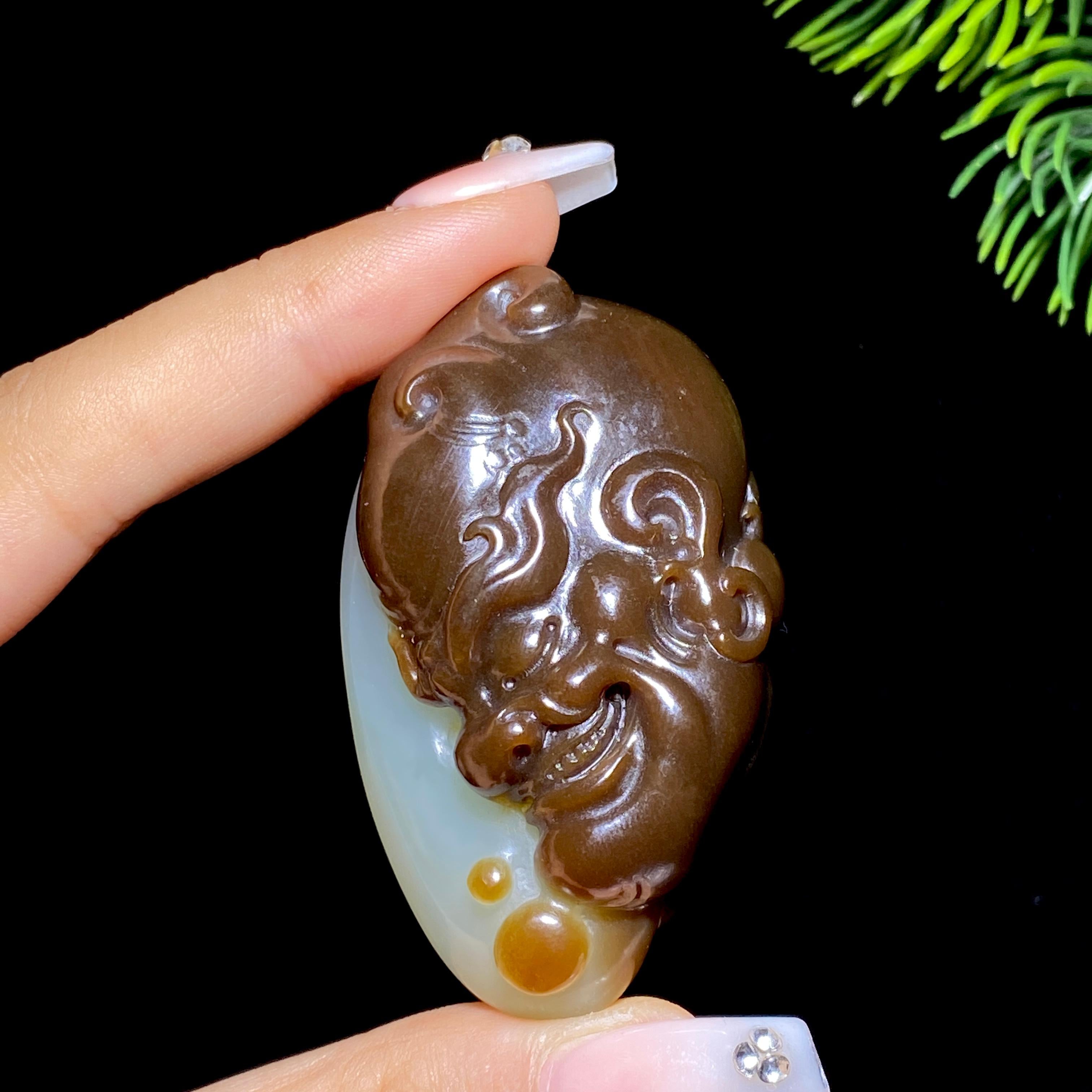 和田玉且末糖白罗汉（52.8g）