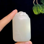 和田玉籽料无事牌（75.3g）