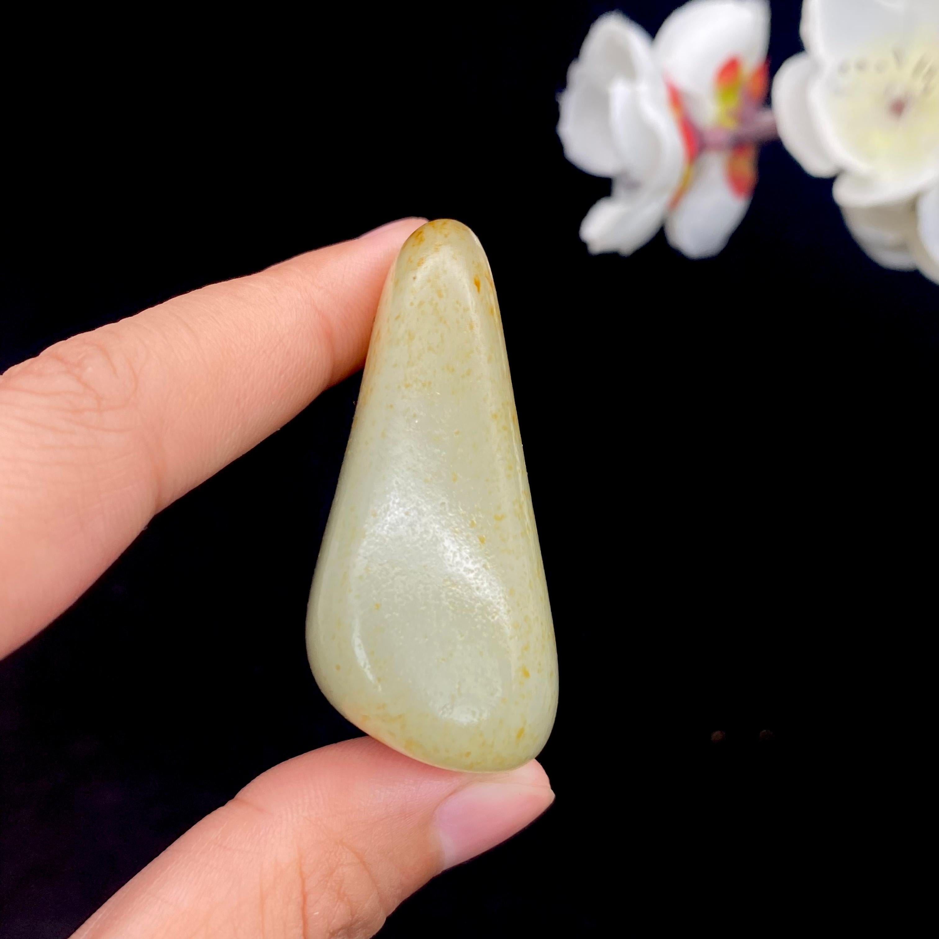 和田玉洒金皮籽料挂件（46.6g）