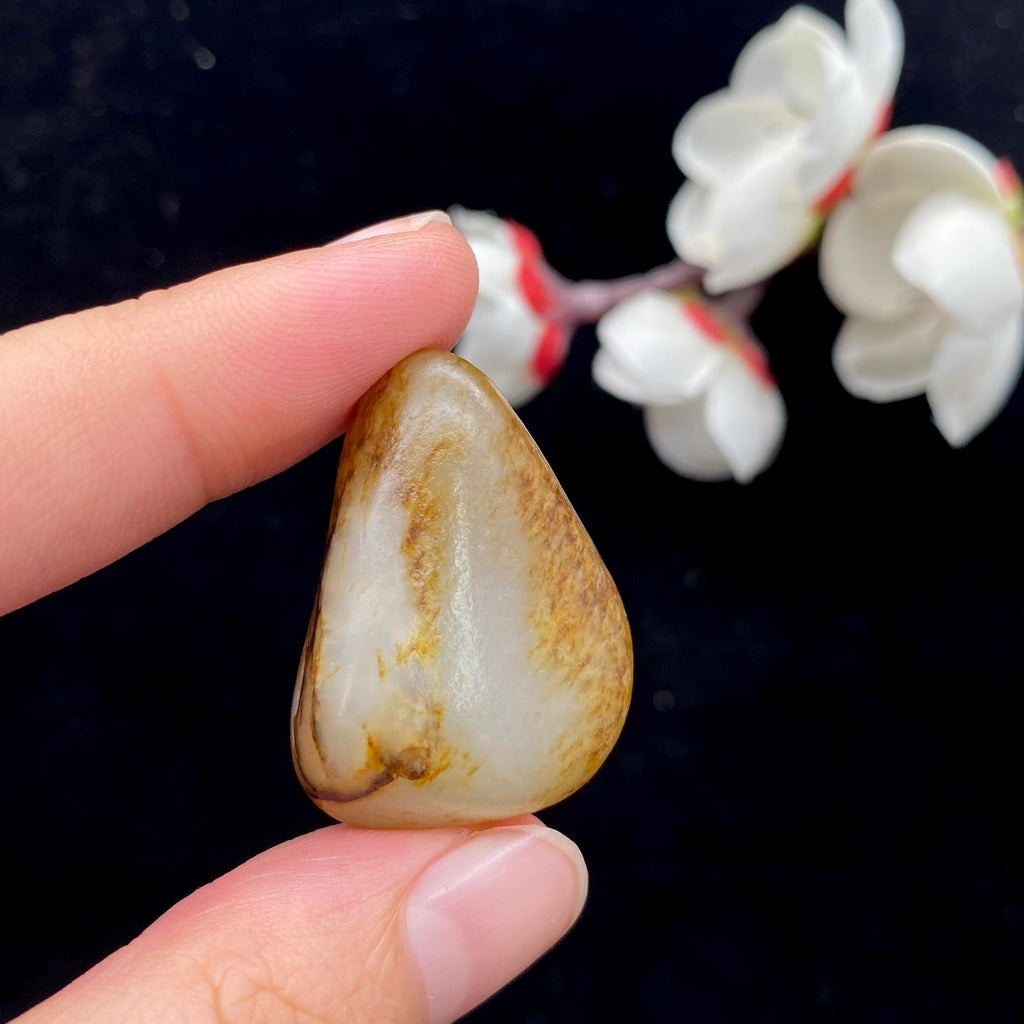 和田玉黄皮籽料（12.1g）