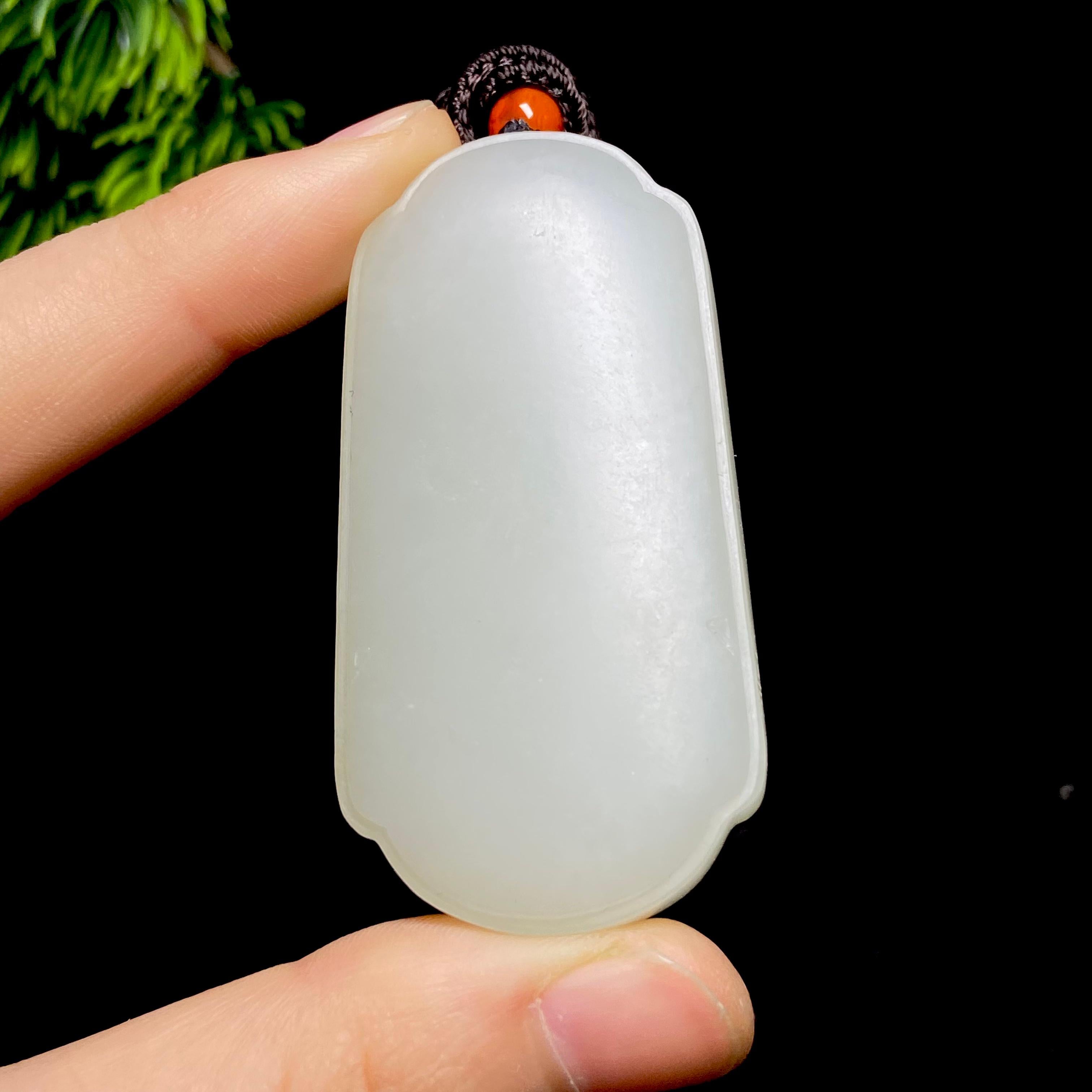 和田玉籽料无事牌（46.7g）