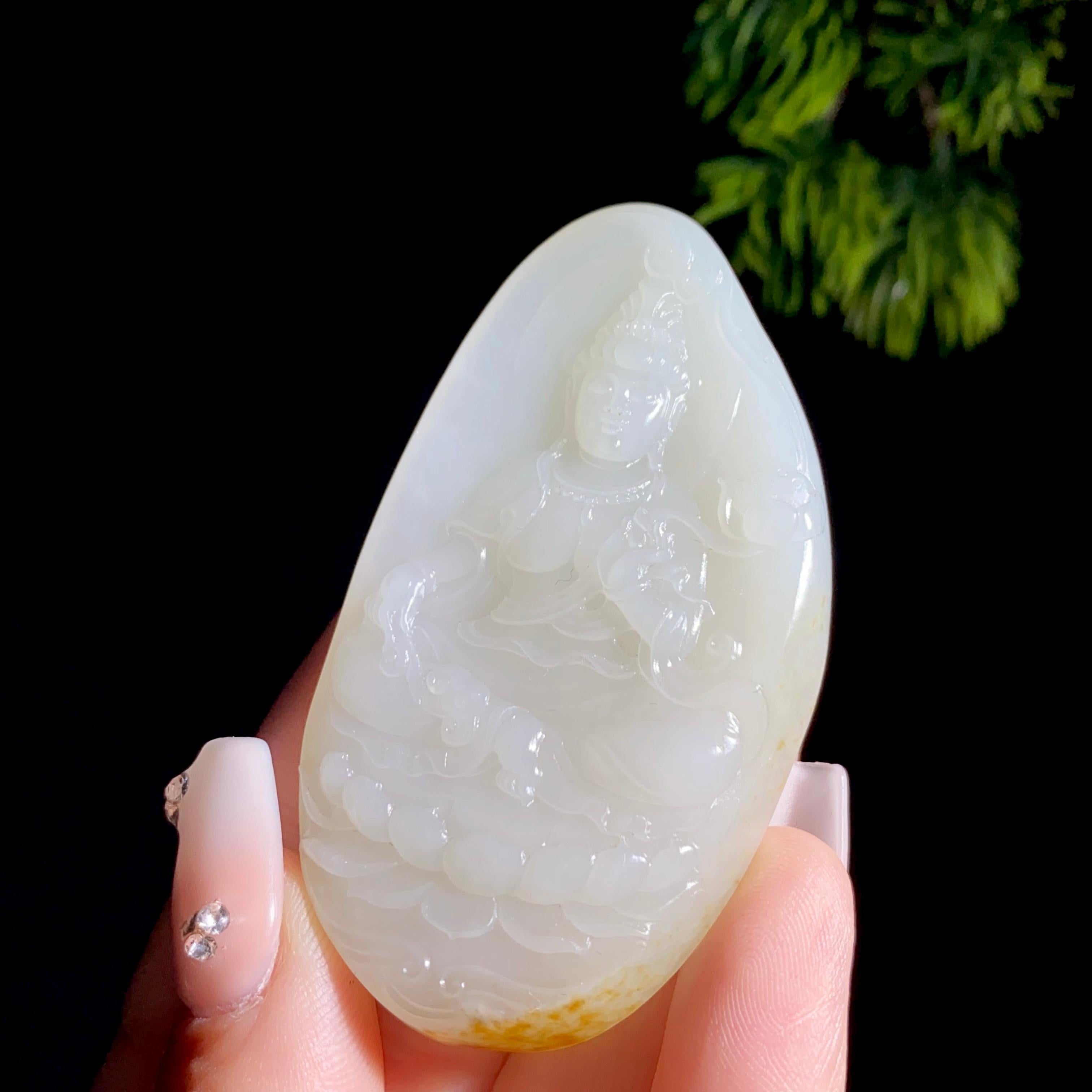 和田玉籽料坐莲观音（40.2g）