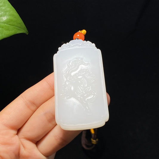 收藏级和田羊脂白玉马到成功挂件（64.9g）