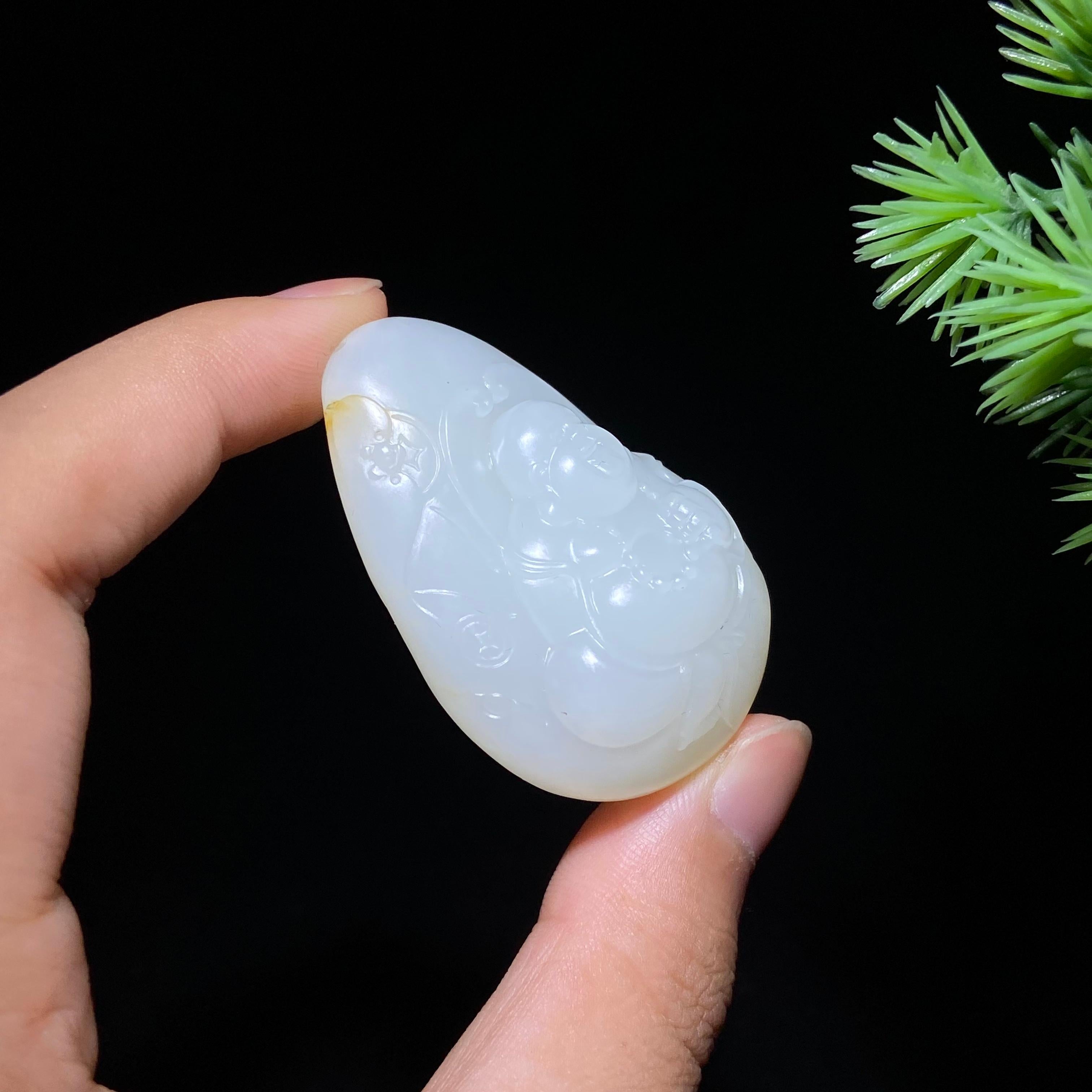 和田玉籽料佛公（40.5g）