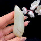 和田玉青白玉籽料原石（58.7g）