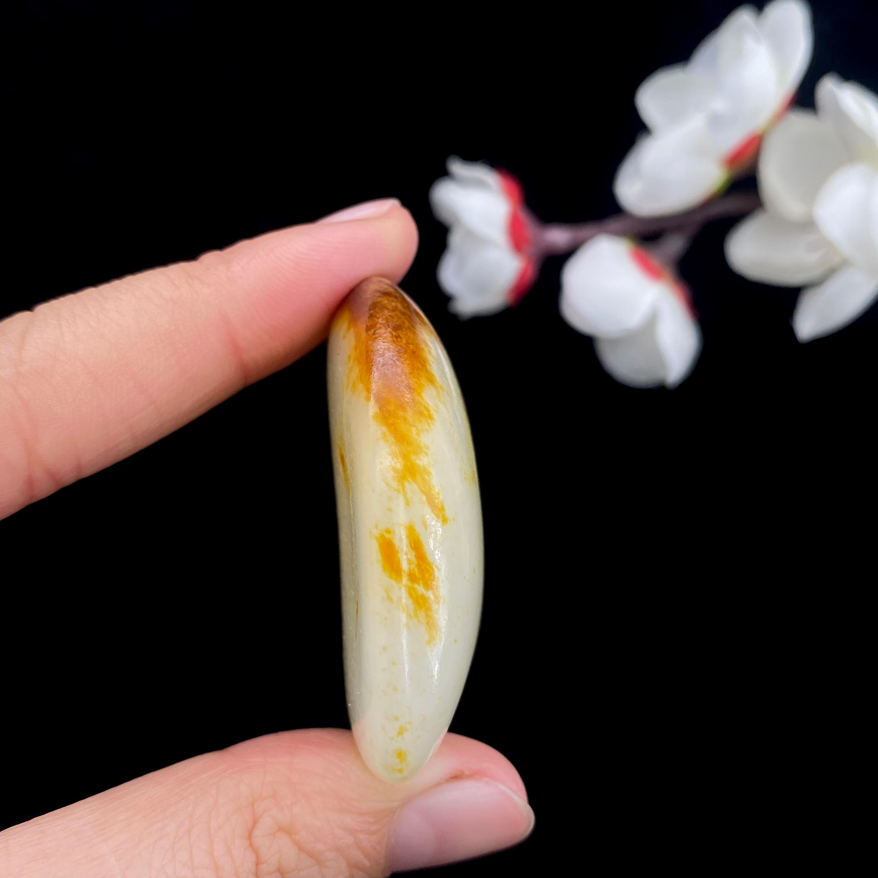 和田玉聚红皮籽料原石（43.3g）