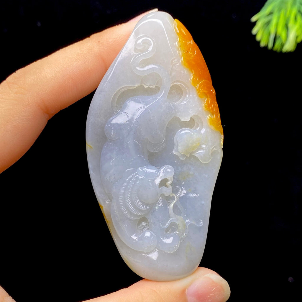 和田玉籽料虎啸山河挂件