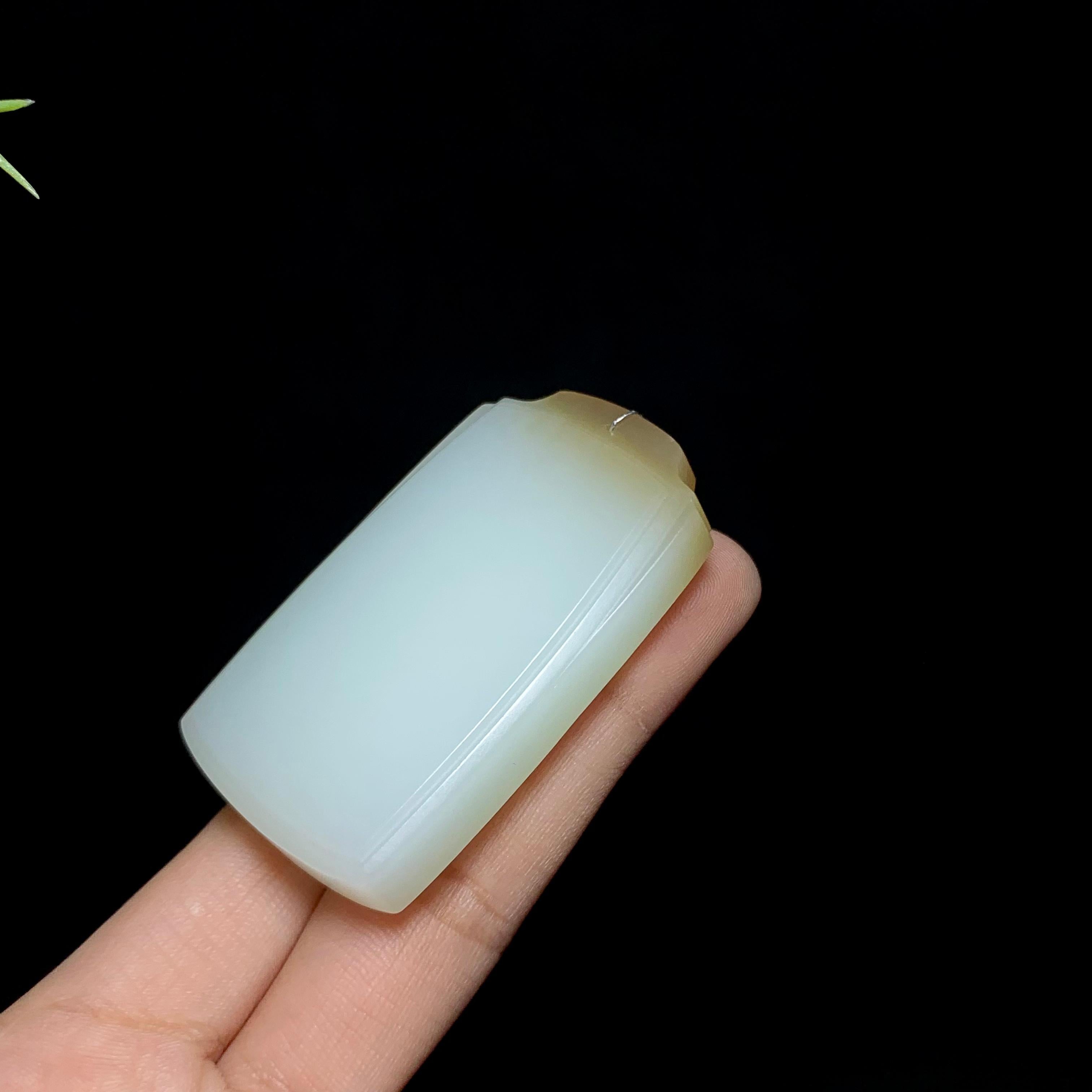 和田玉糖白玉无事牌（52.4g）