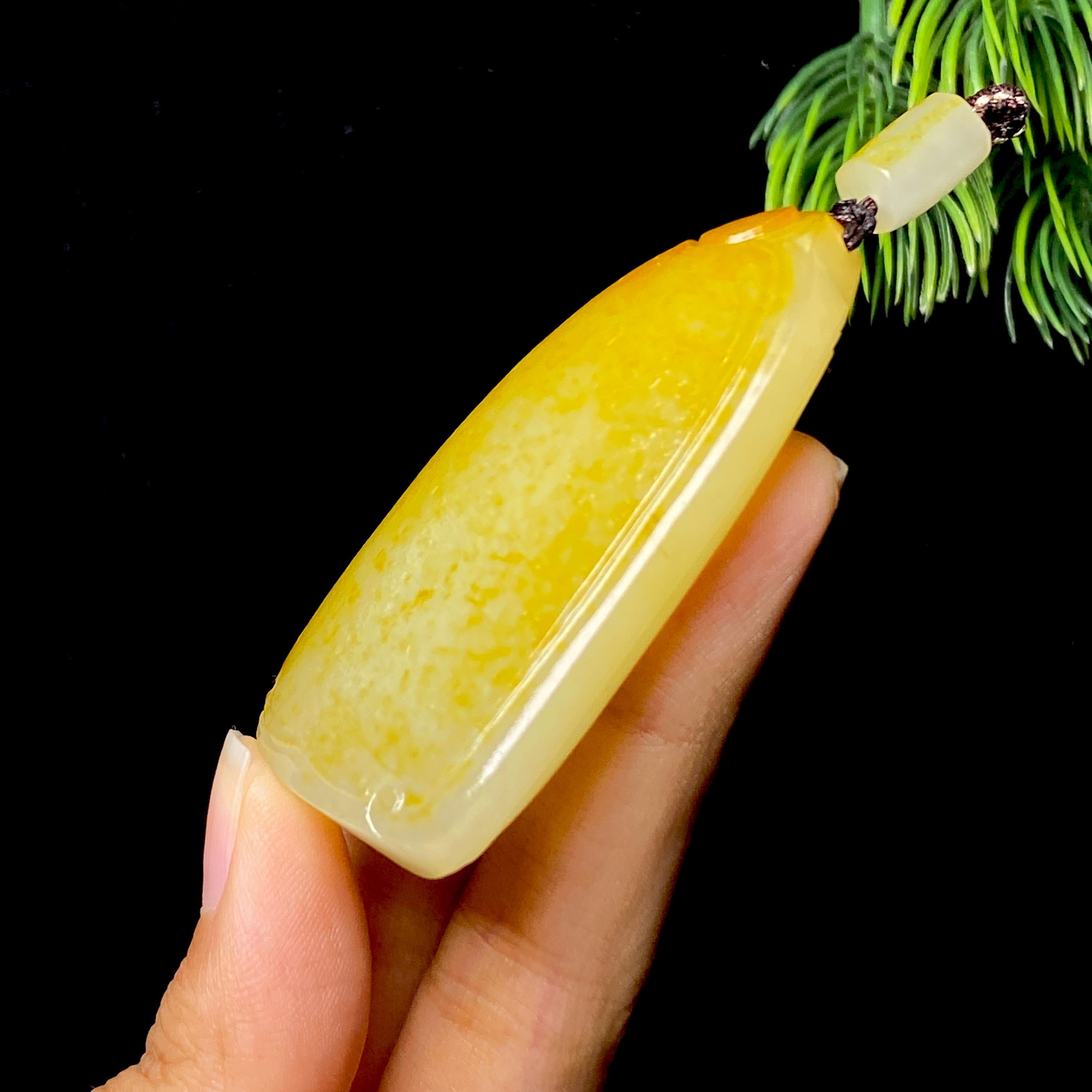 和田玉籽料无事牌（60.1g）