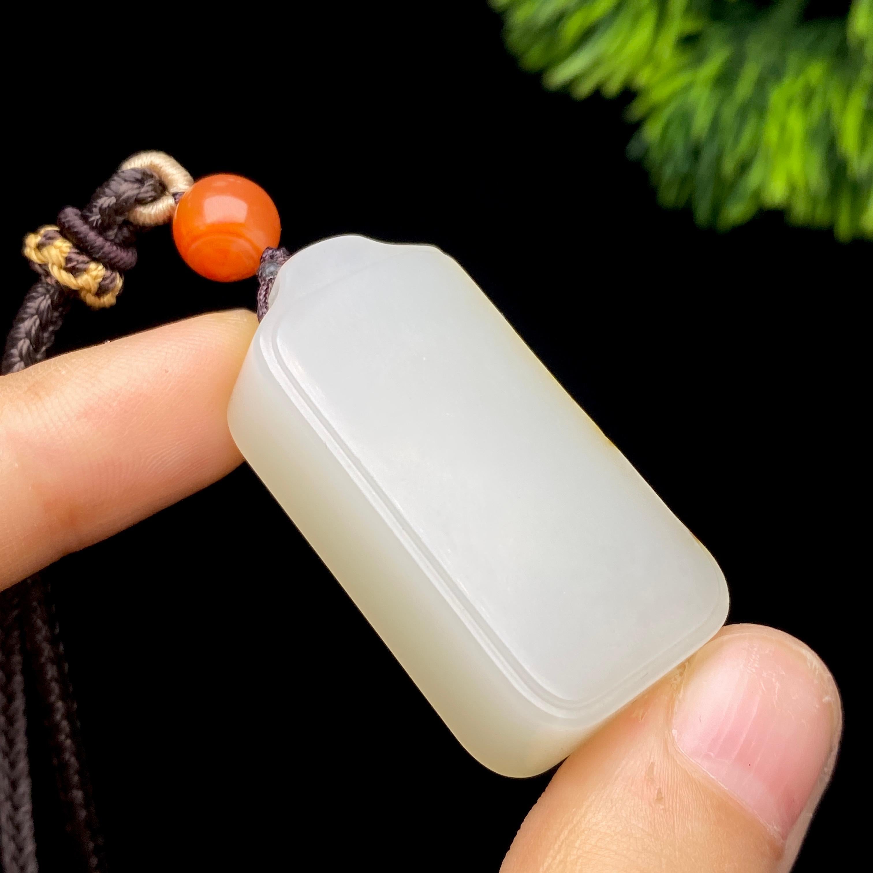 和田玉籽料无事牌（23.5g）