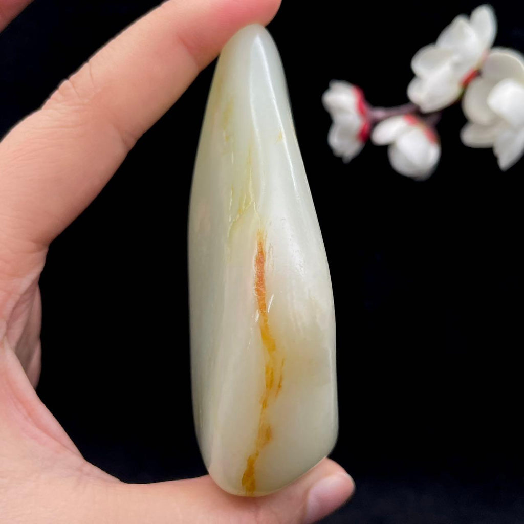 和田玉白玉籽料手把件（184.3g）