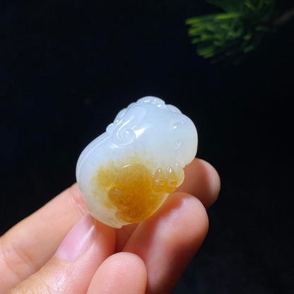 和田玉且末糖白貔貅（19.8g）
