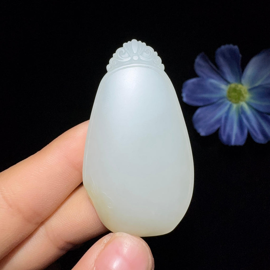 秒杀和田玉籽料平安无事牌（26.5g）
