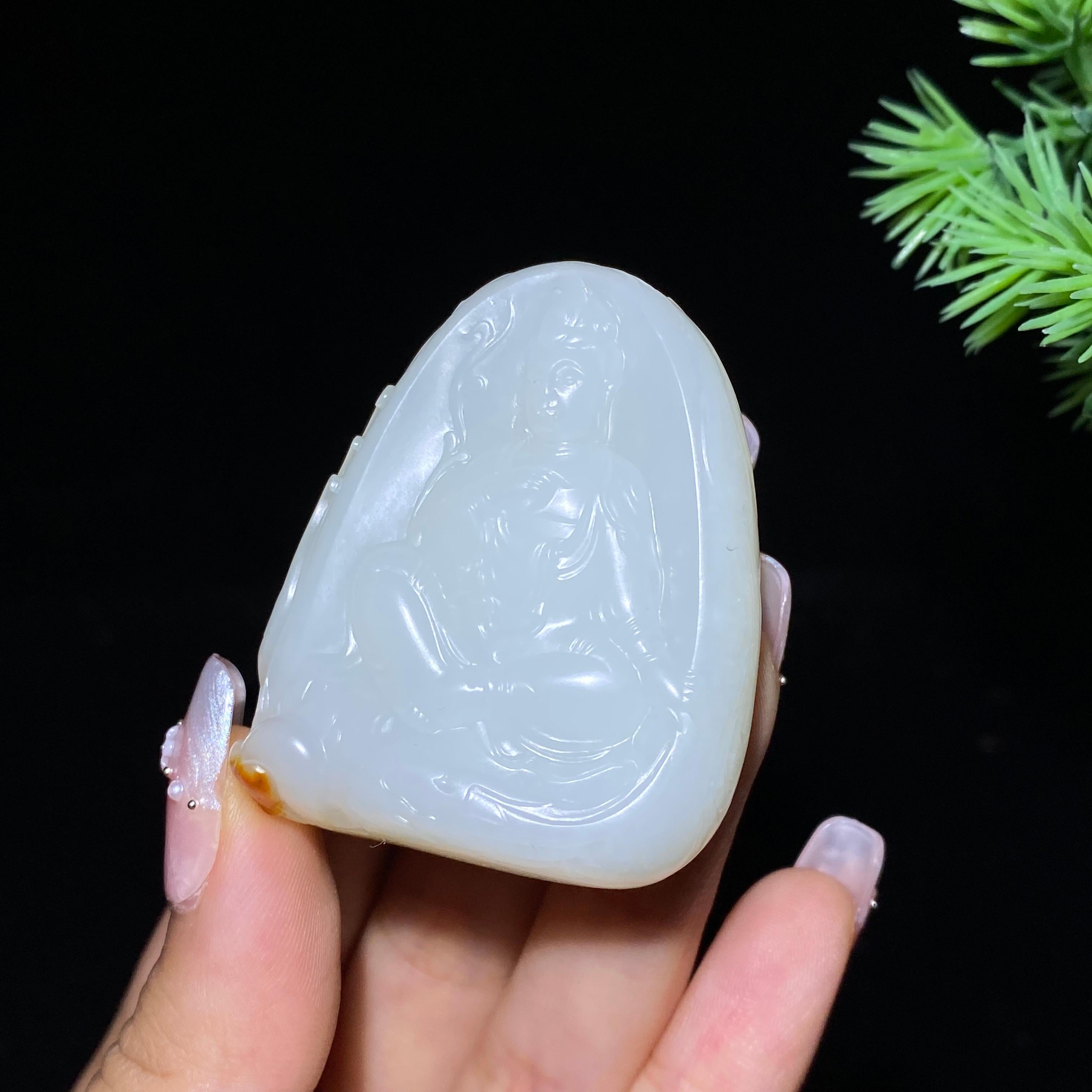 和田玉籽料观音（58.6g）