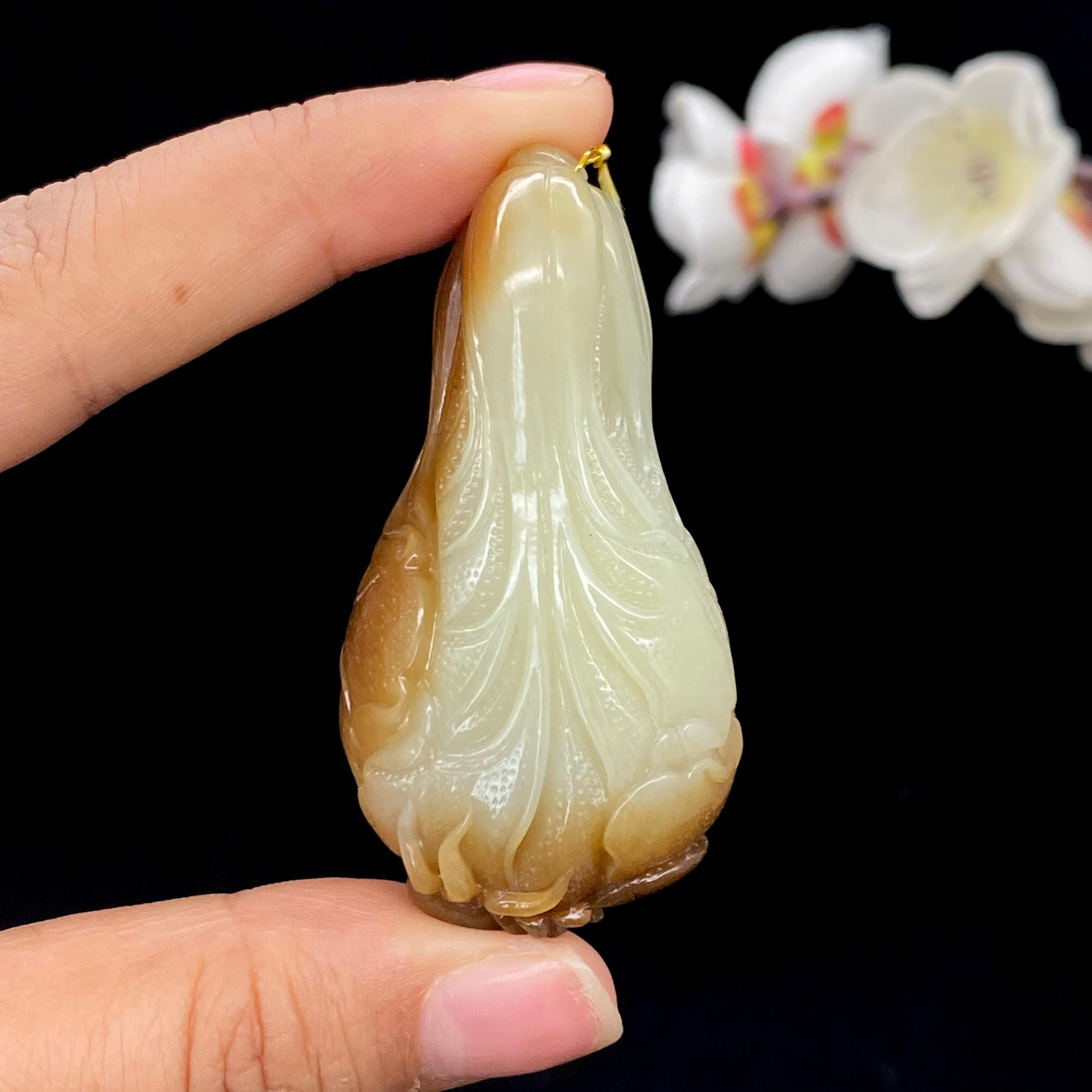 和田玉-糖青白【白菜】大挂件（53.0g）