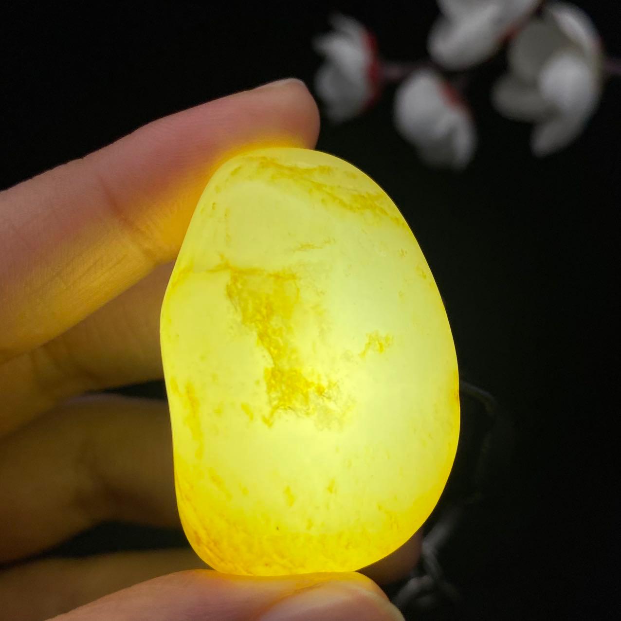 和田玉洒金皮籽料挂件（30.8g）