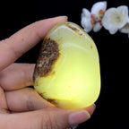 和田玉白玉带黄皮籽料手把件（108.1g）