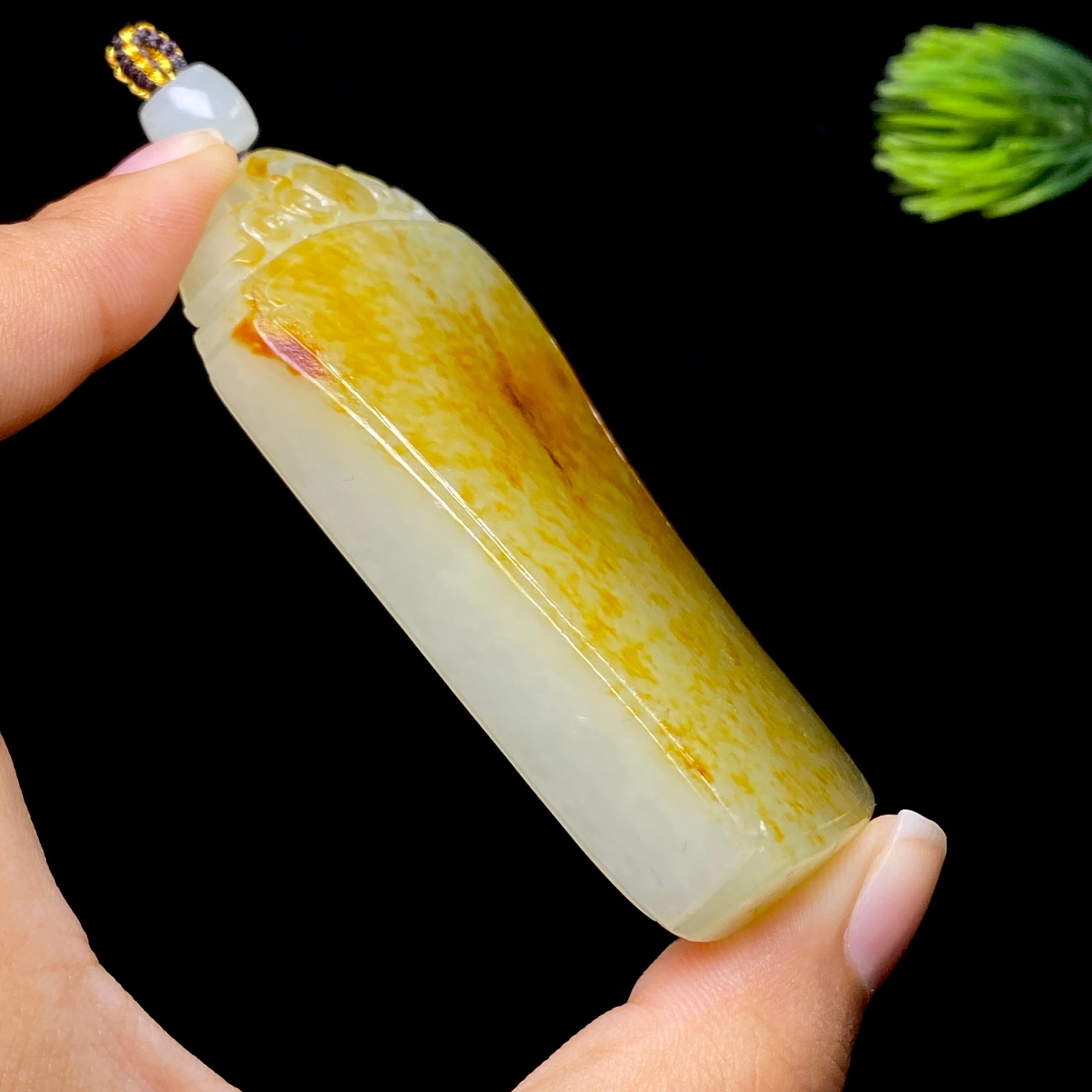 和田玉籽料无事牌（85.0g）