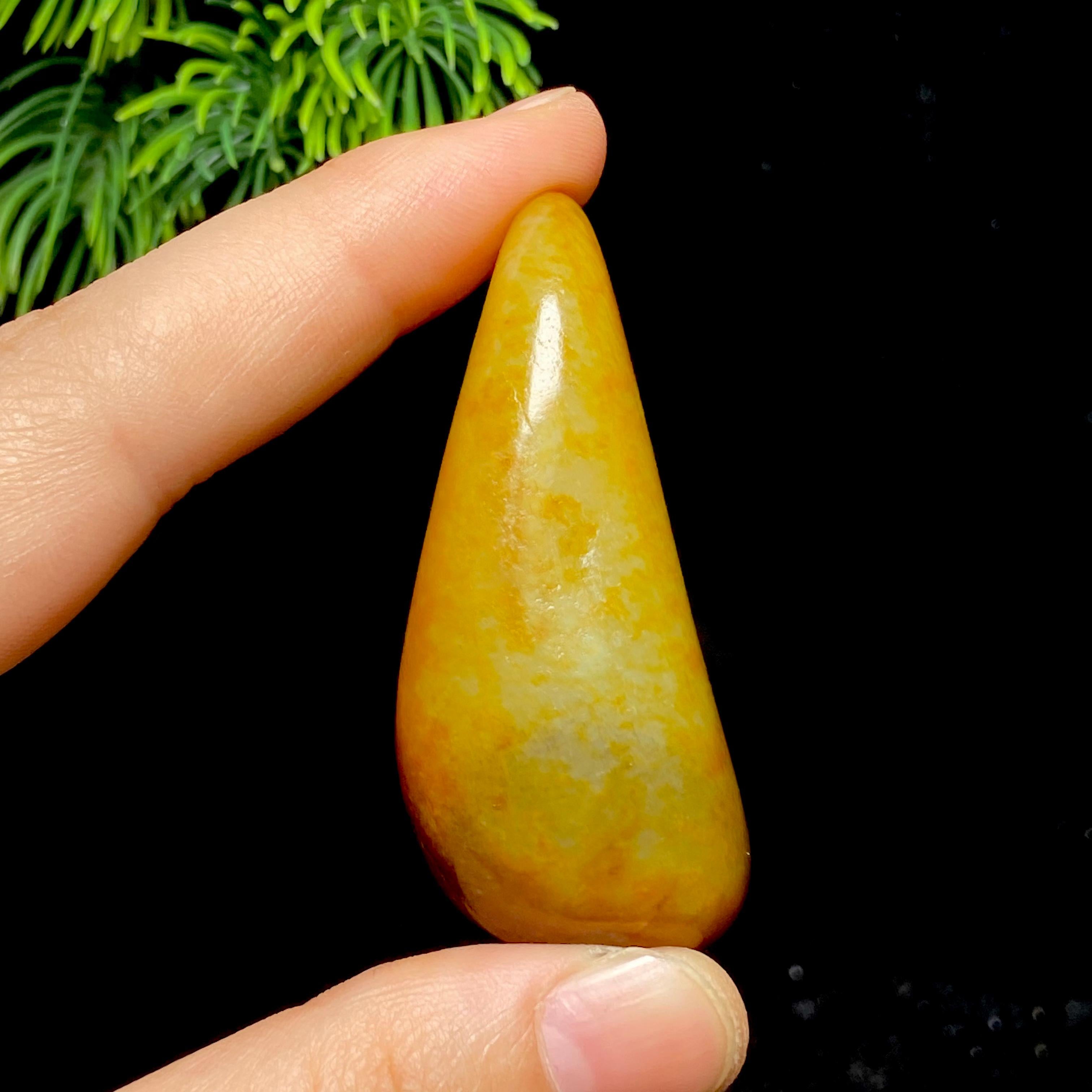 和田玉黄沁皮籽料（56.7g）