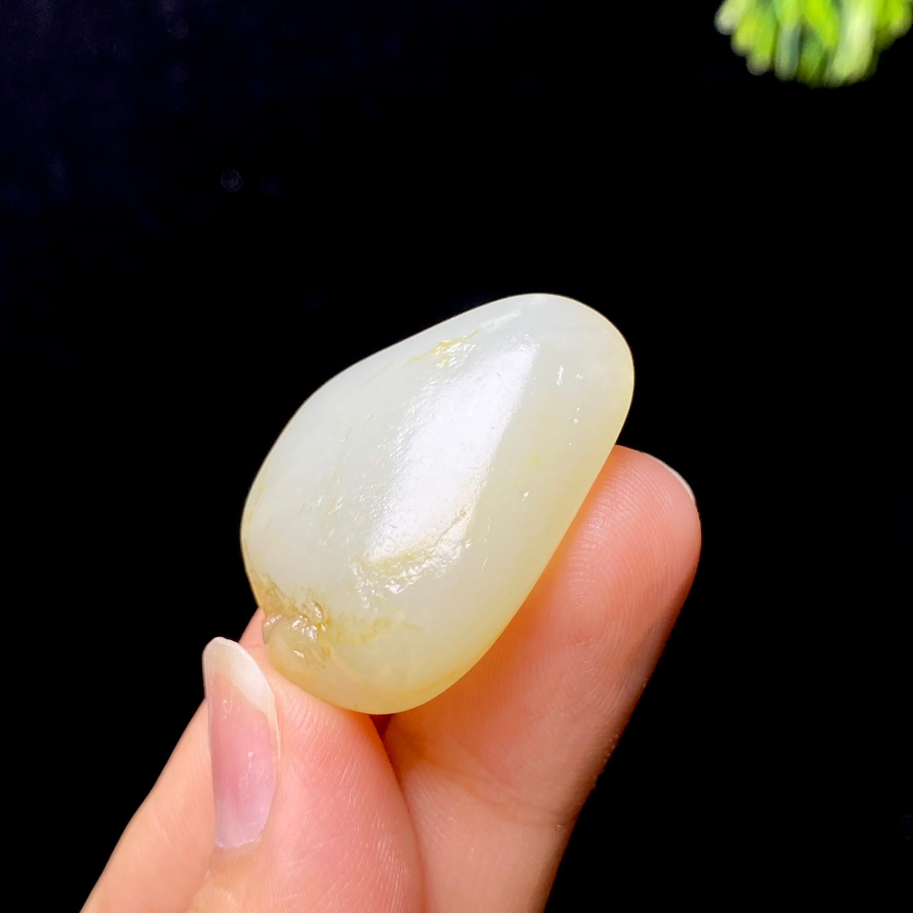 和田玉洒金皮籽料挂件（15.35g）