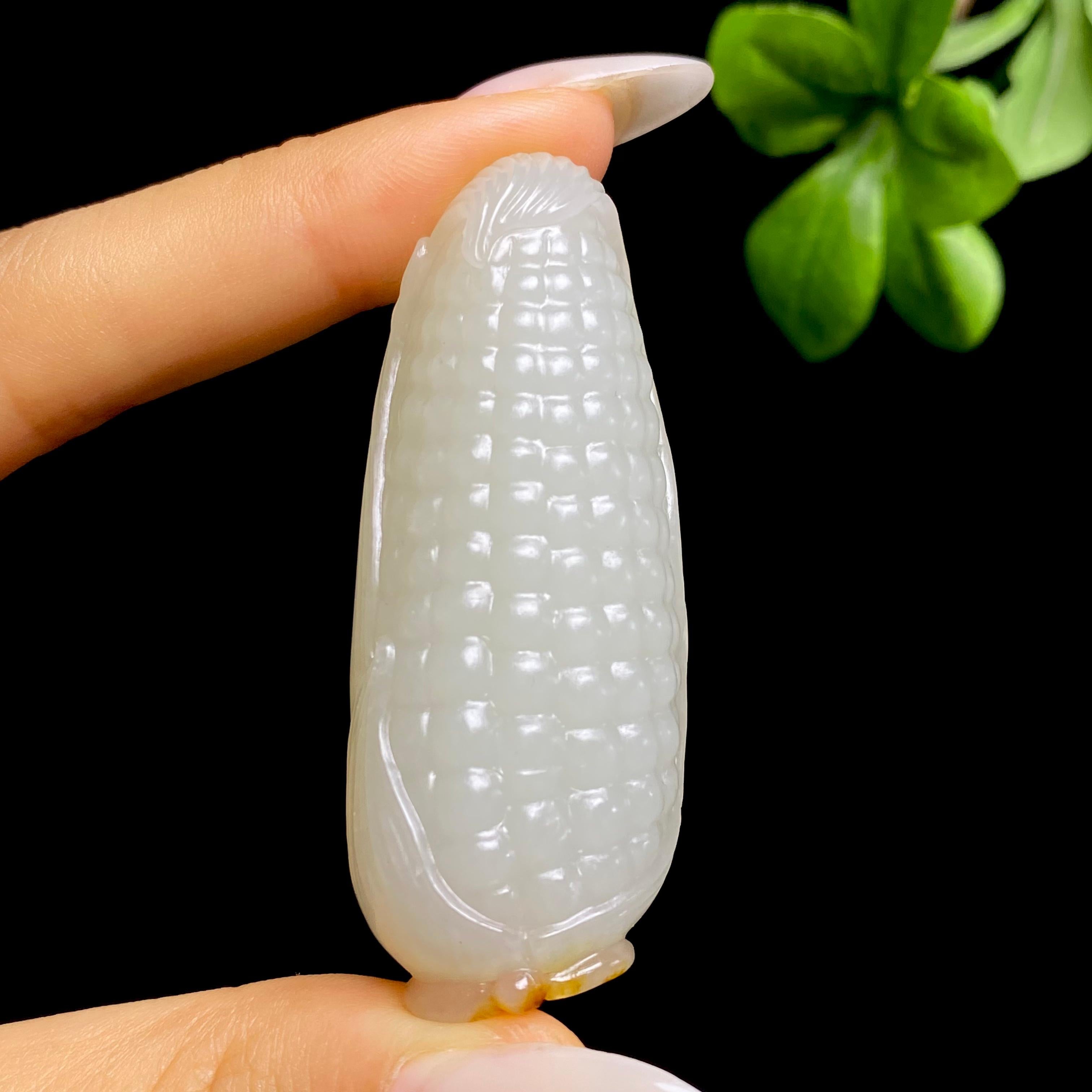 和田玉籽料多子多福HZ2606073044（36.4g）