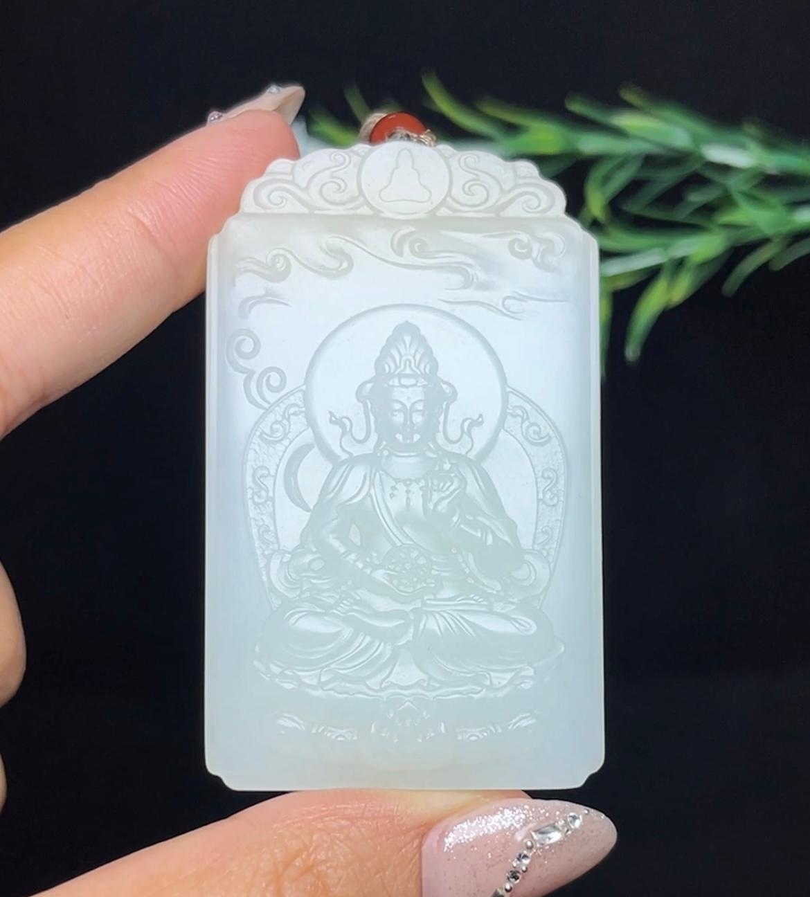 和田玉糖白羊脂玉观音（62.5g）