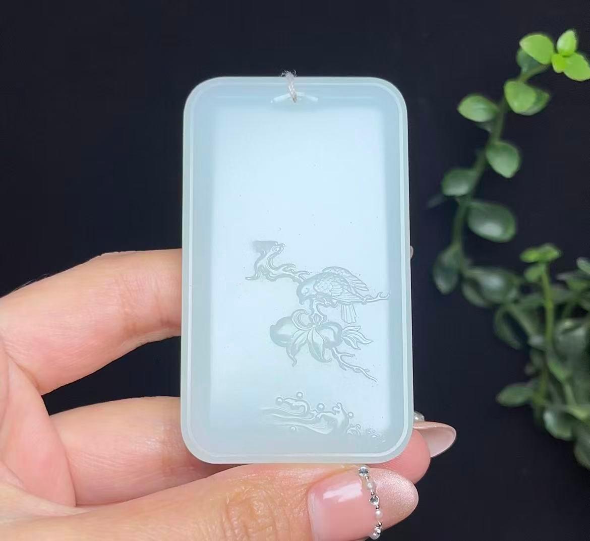 和田羊脂玉喜上眉梢平安无事牌（82.2g）