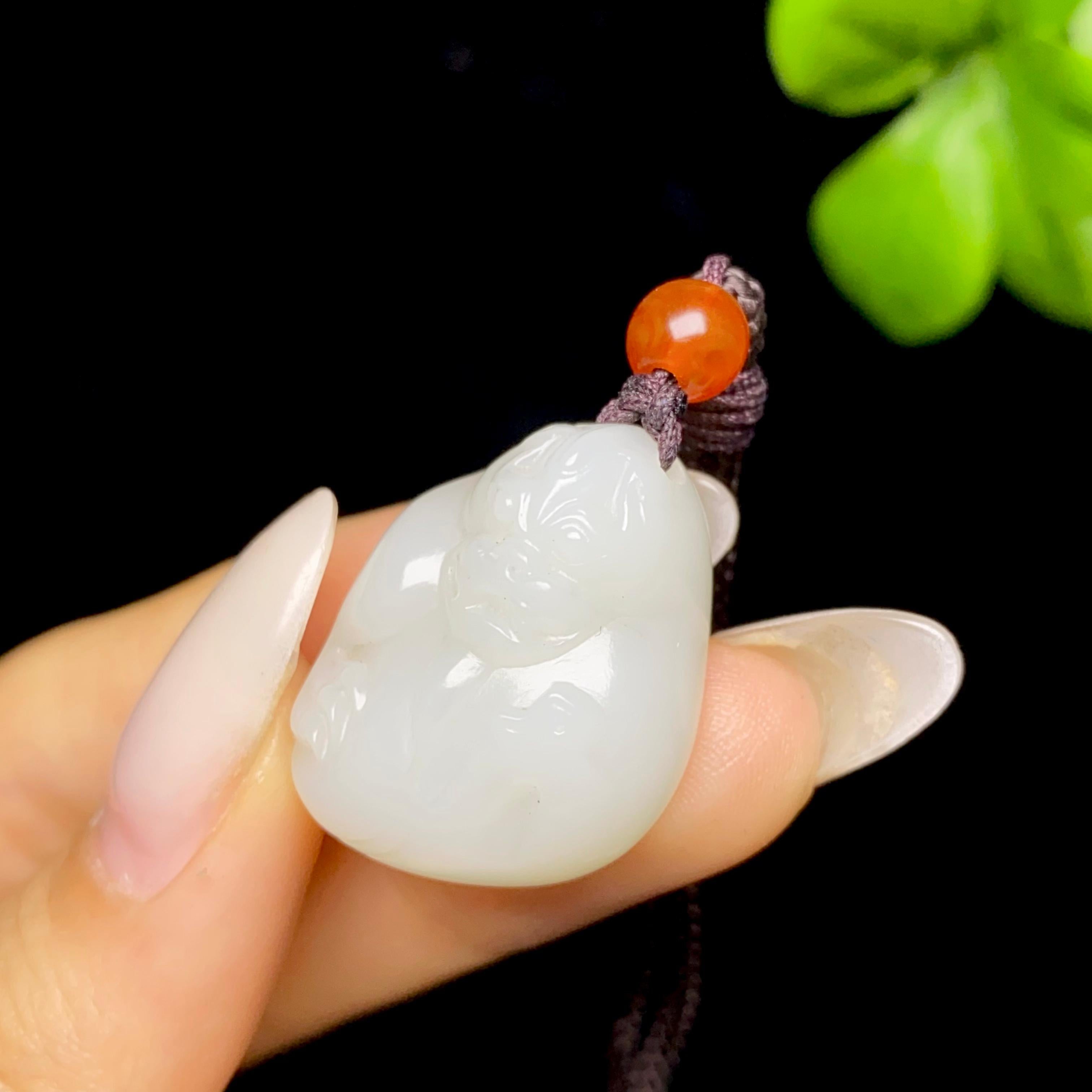和田玉新疆且末米达料白玉貔貅（11.0g）