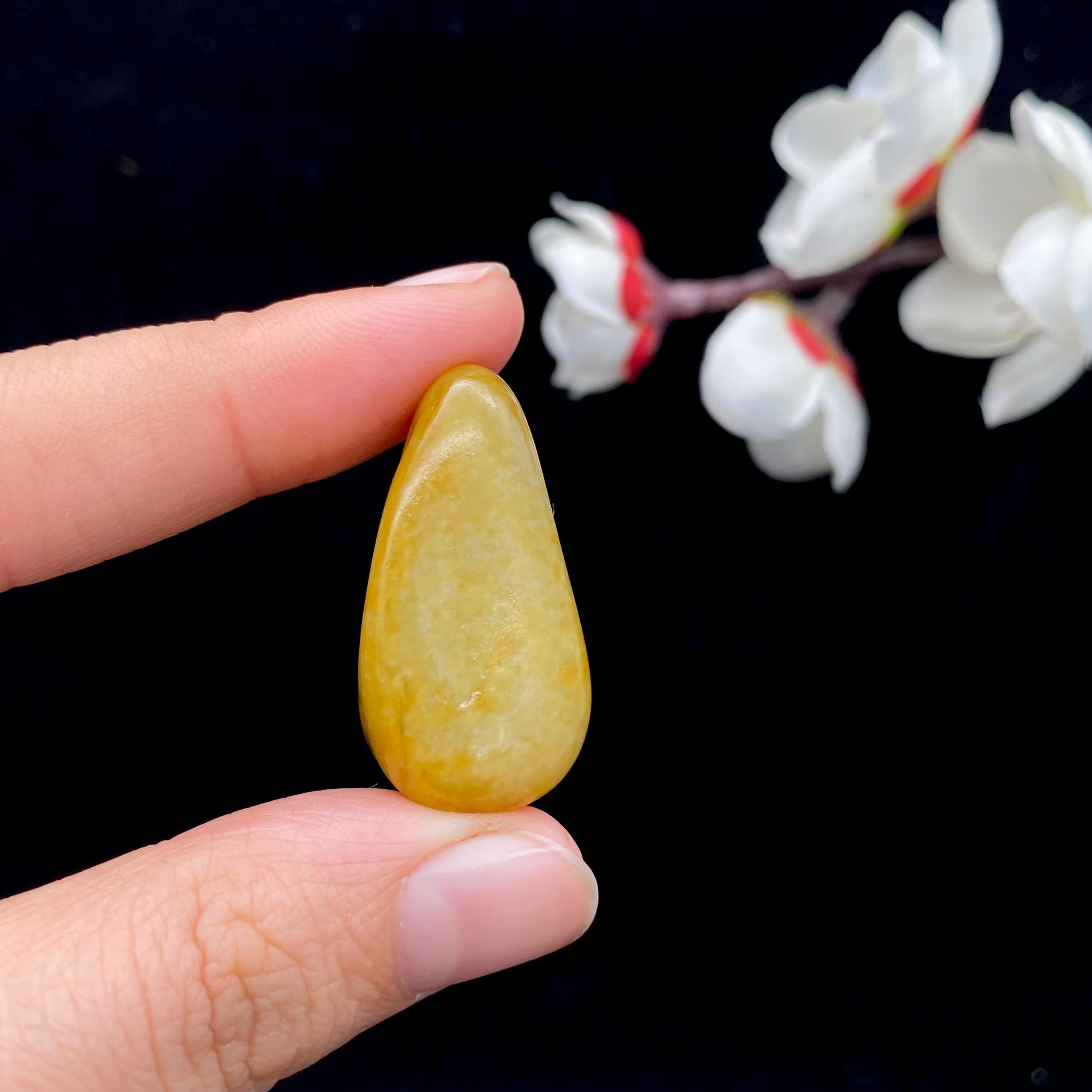 【超值推荐】和田玉黄皮籽料原石（14.3g）