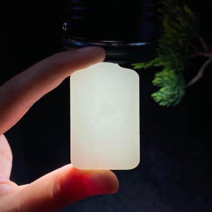 和田玉羊脂白玉无事牌（40.2g）