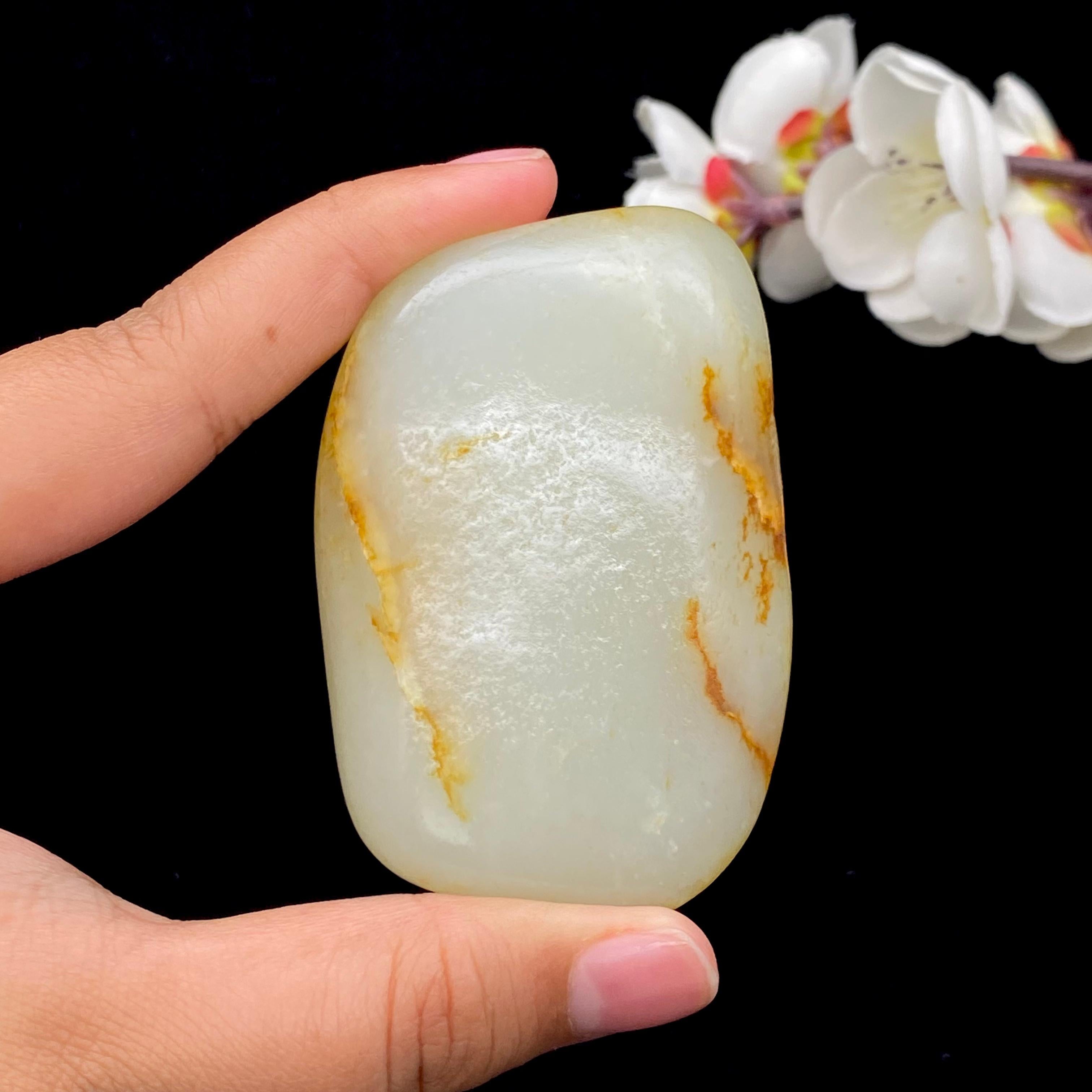 和田玉洒金皮籽料手把件（113.3g）