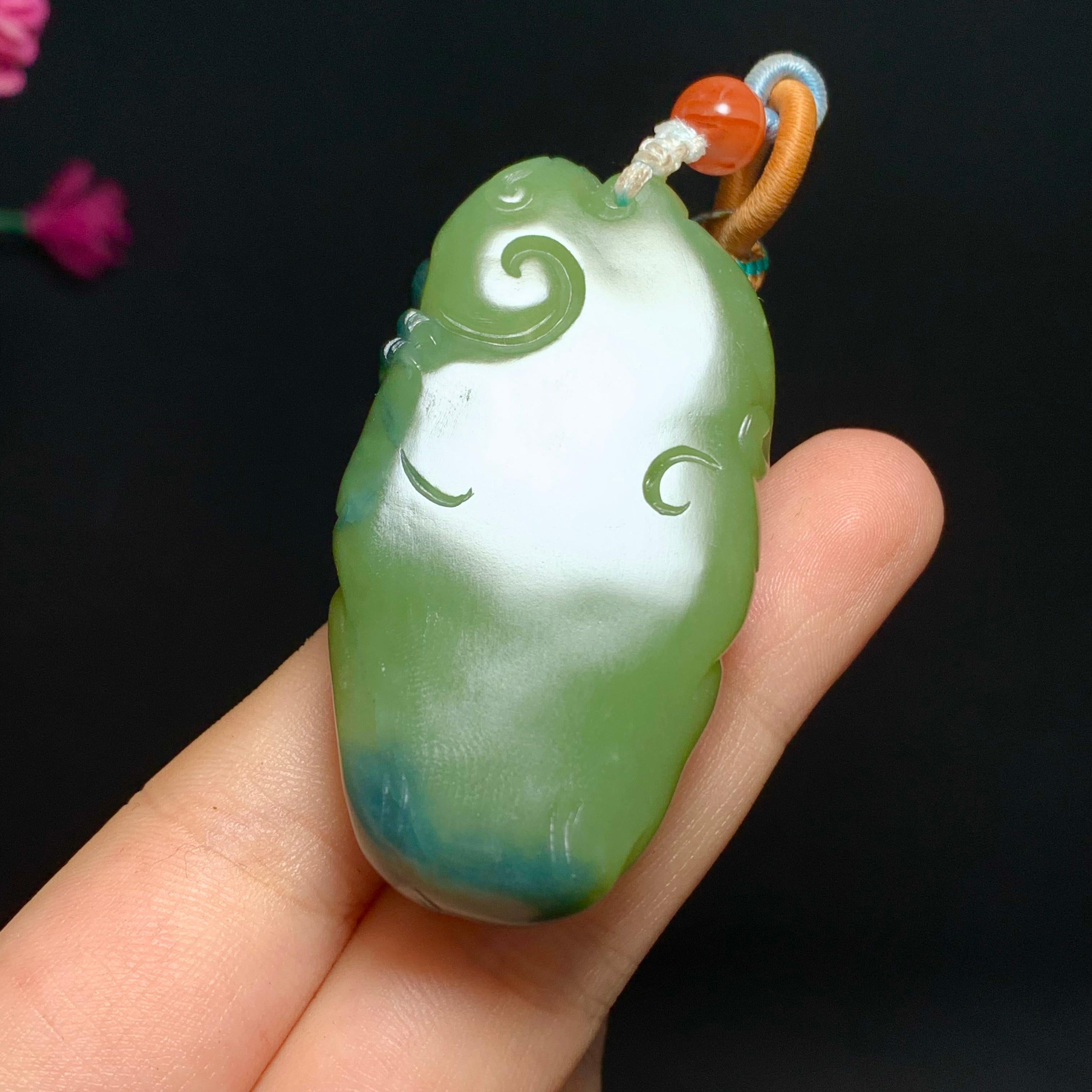 和田玉山料青黄口兽面挂件（46.2g）