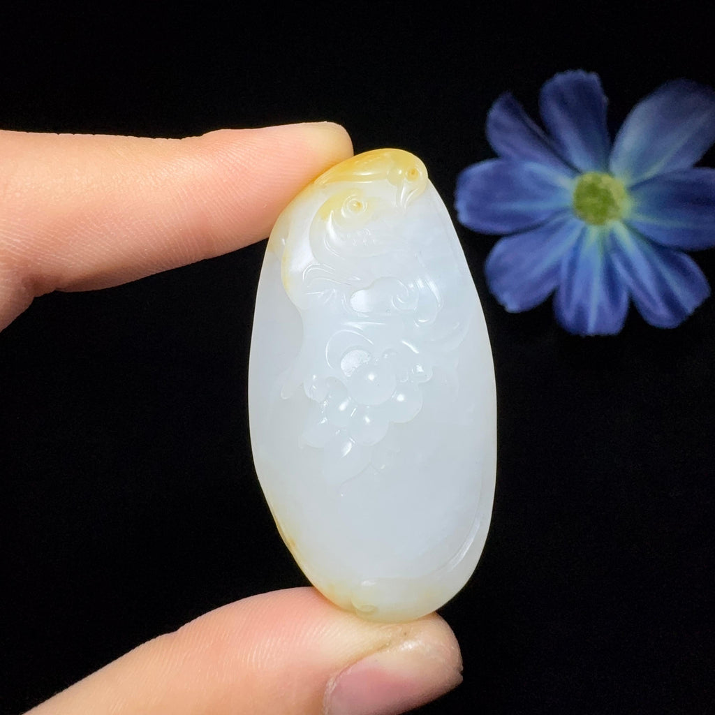和田玉籽料挂件喜上眉梢（23.4g）