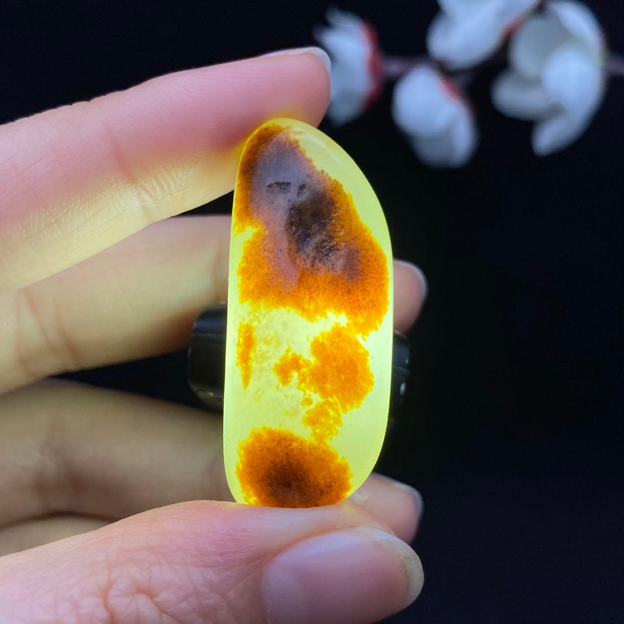 和田玉聚红皮籽料（13.3g）