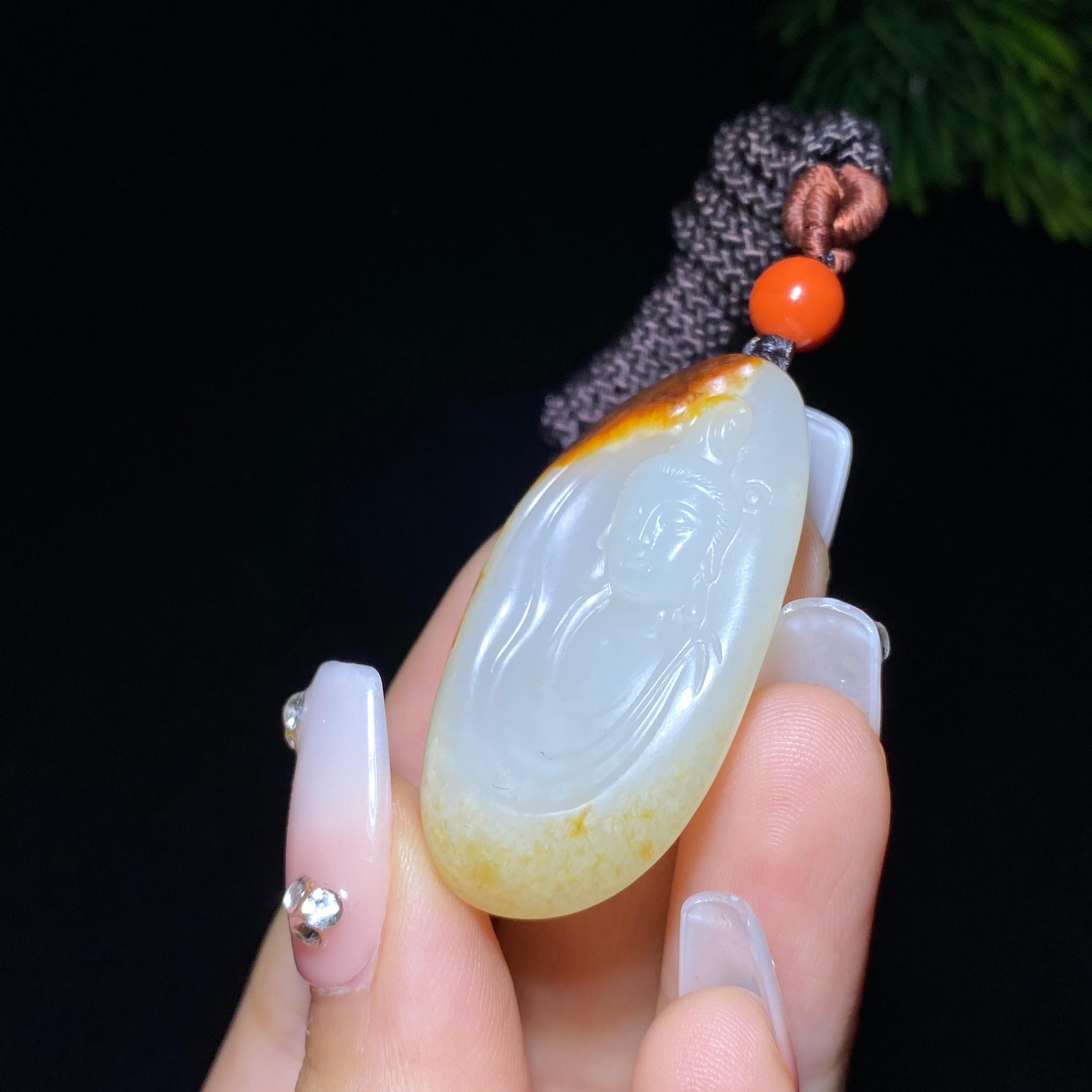 和田玉籽料观音（15.1g）