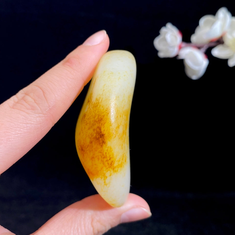 和田玉洒红皮籽料（95g）