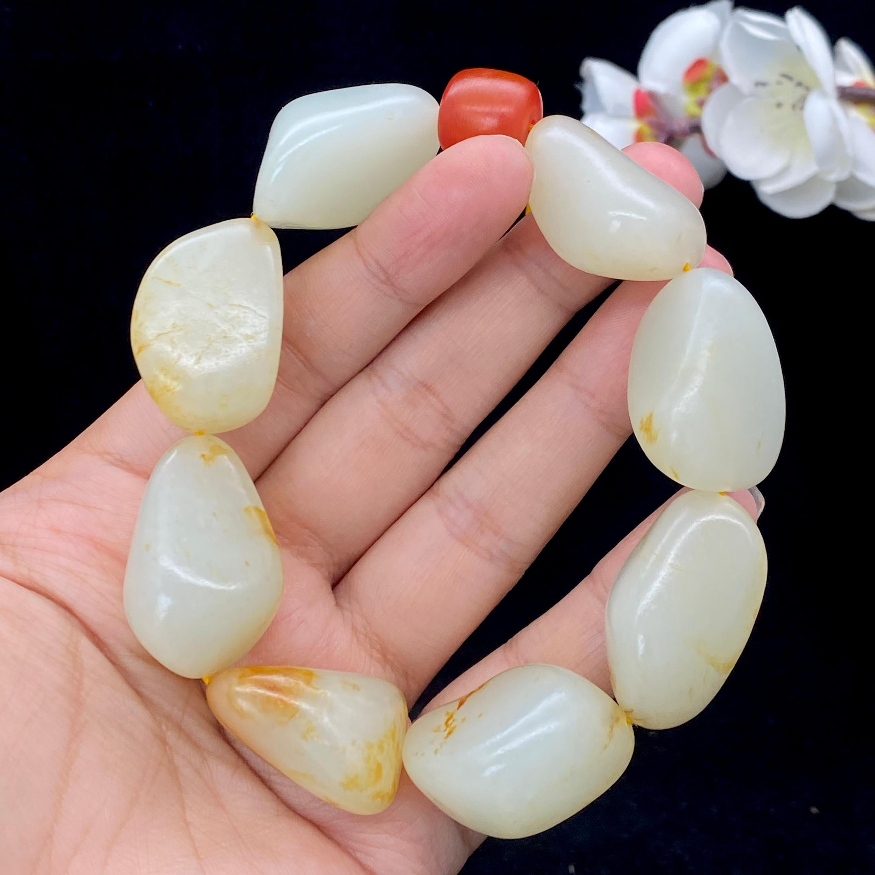 和田玉洒金皮籽料【精品手串】（106g）
