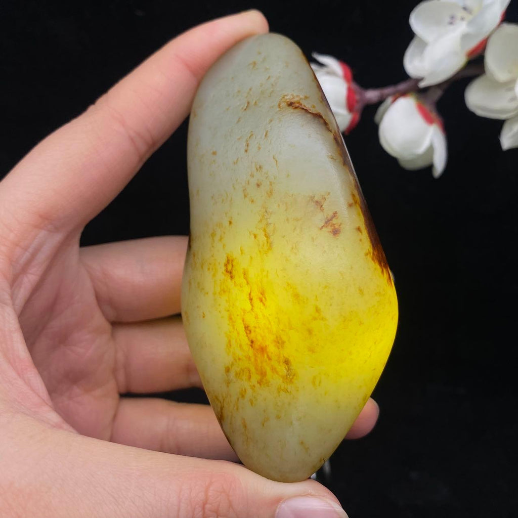 和田玉聚红皮籽料手把件（127.4g）