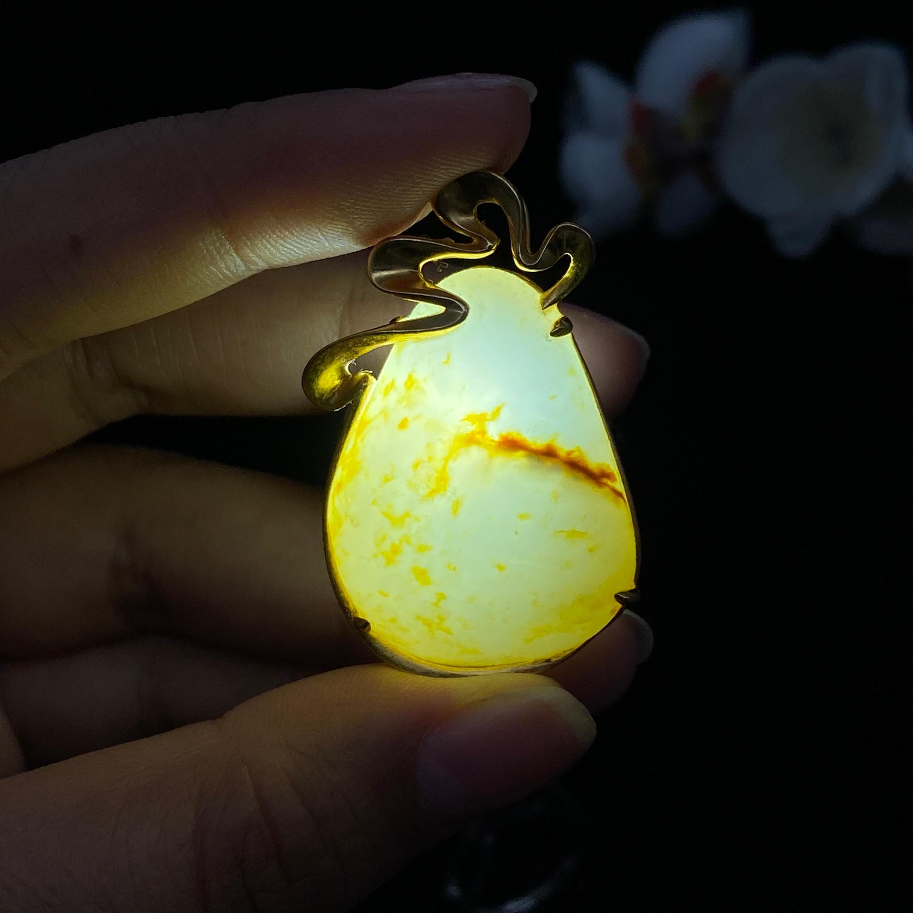 和田玉洒金皮籽料包金挂件（14.7g）