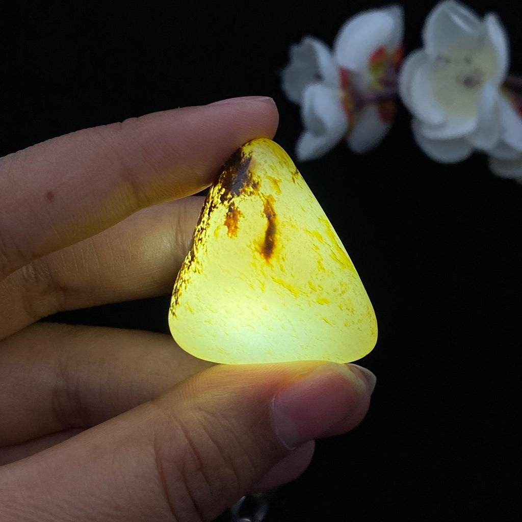 和田玉黑皮籽料挂件（20.8g）