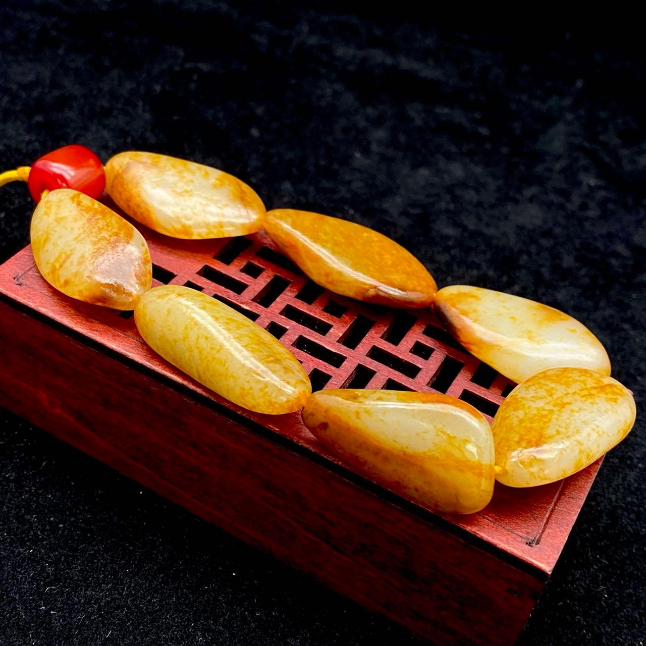 和田玉洒金皮【精品手串】（54.4g）