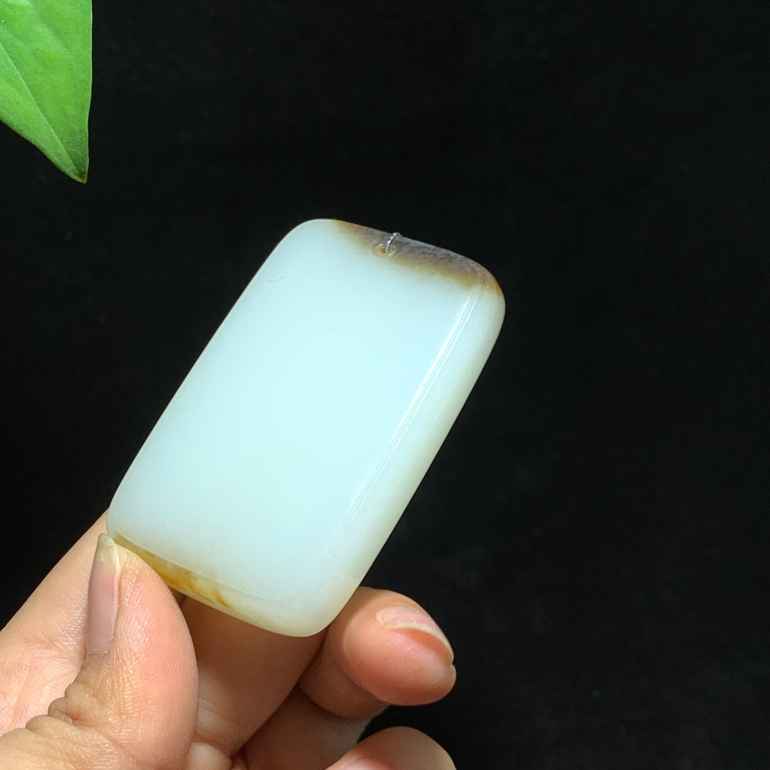 和田山料糖白玉无事牌挂件（65.9g）