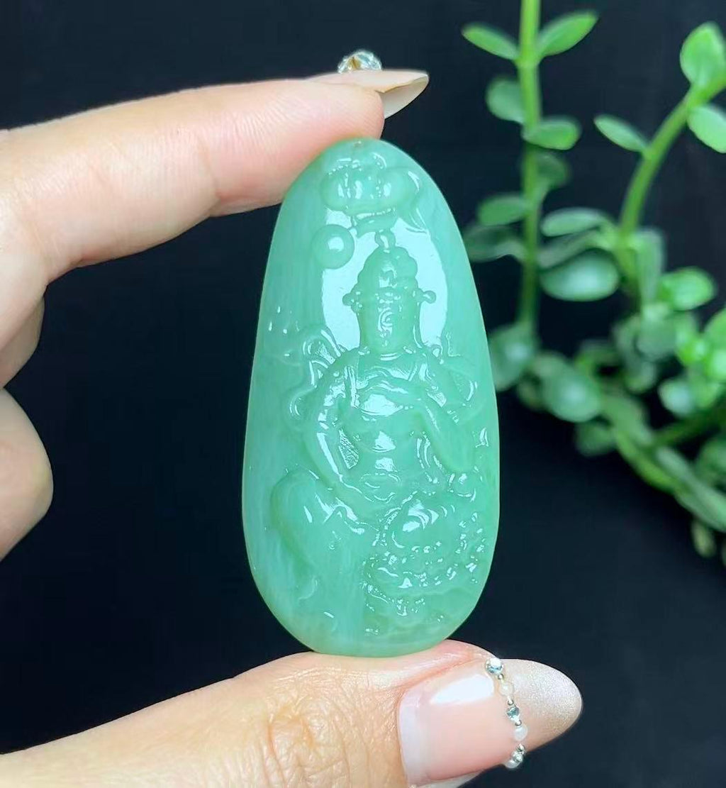 和田粉青猫眼碧玉文殊菩萨（24.7g）