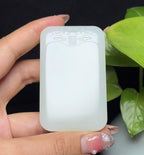 新疆和田玉且末料羊脂玉平安无事牌（80.5g）