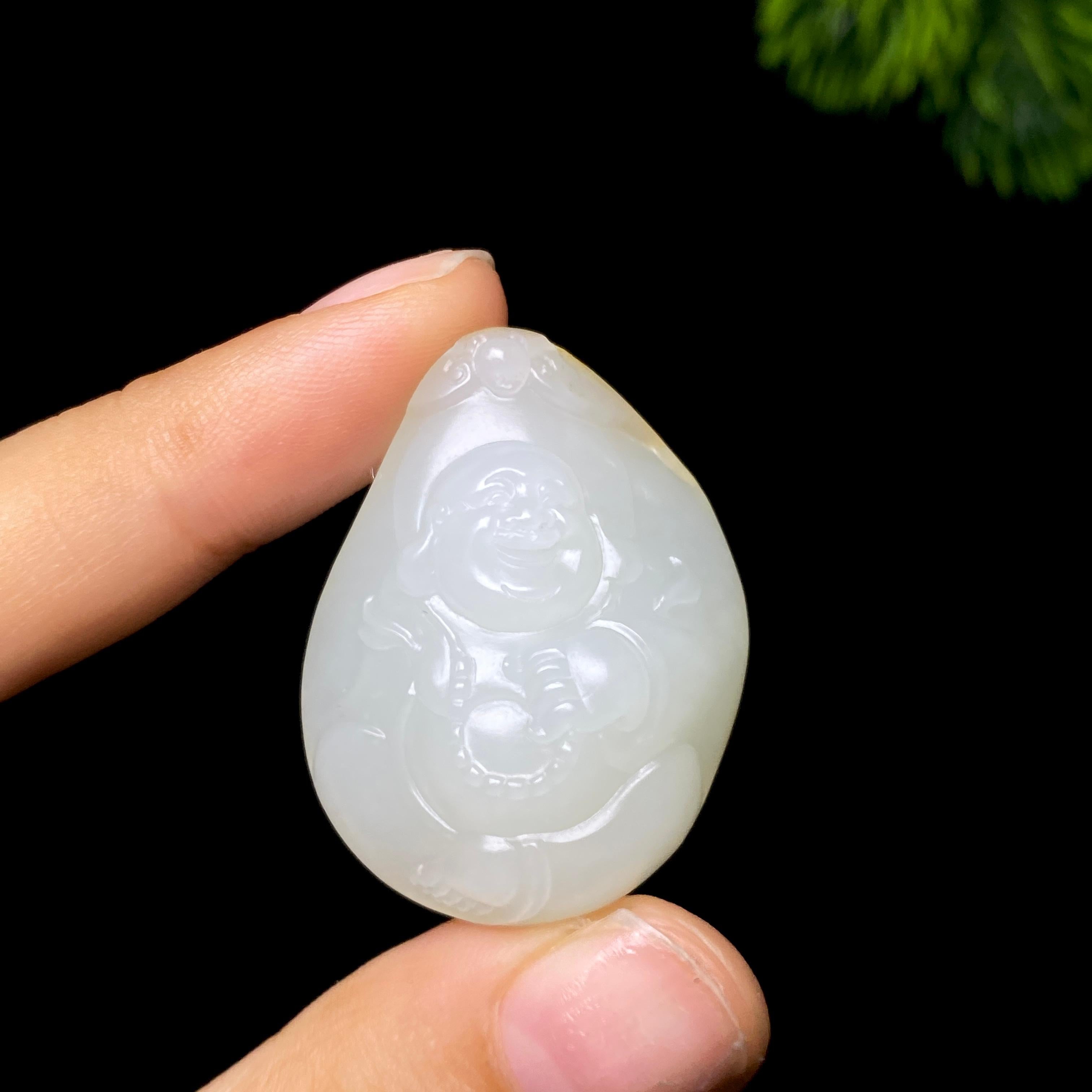 和田玉籽料佛公（16.1g）