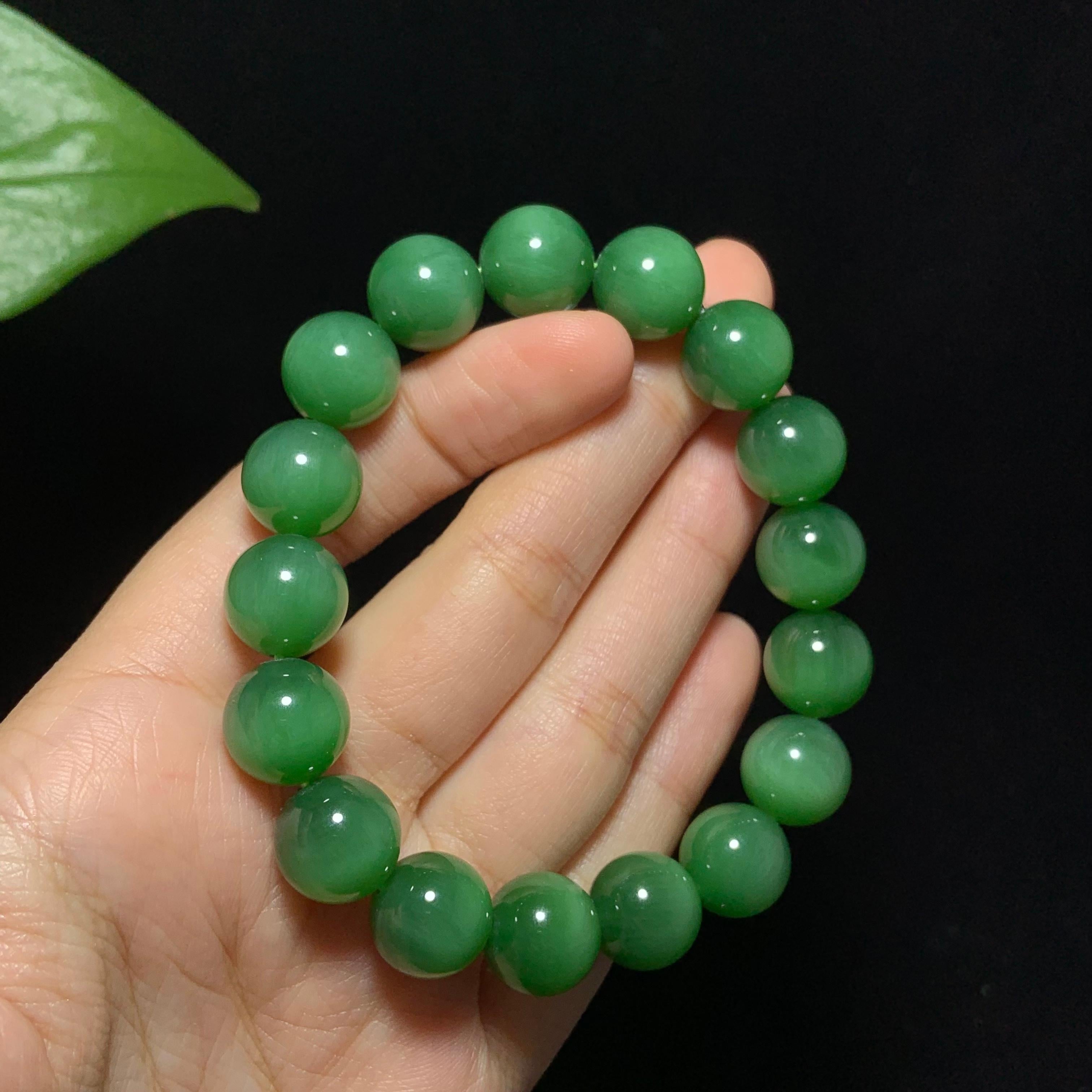 收藏级碧玉粉绿猫眼手串（45.5g）