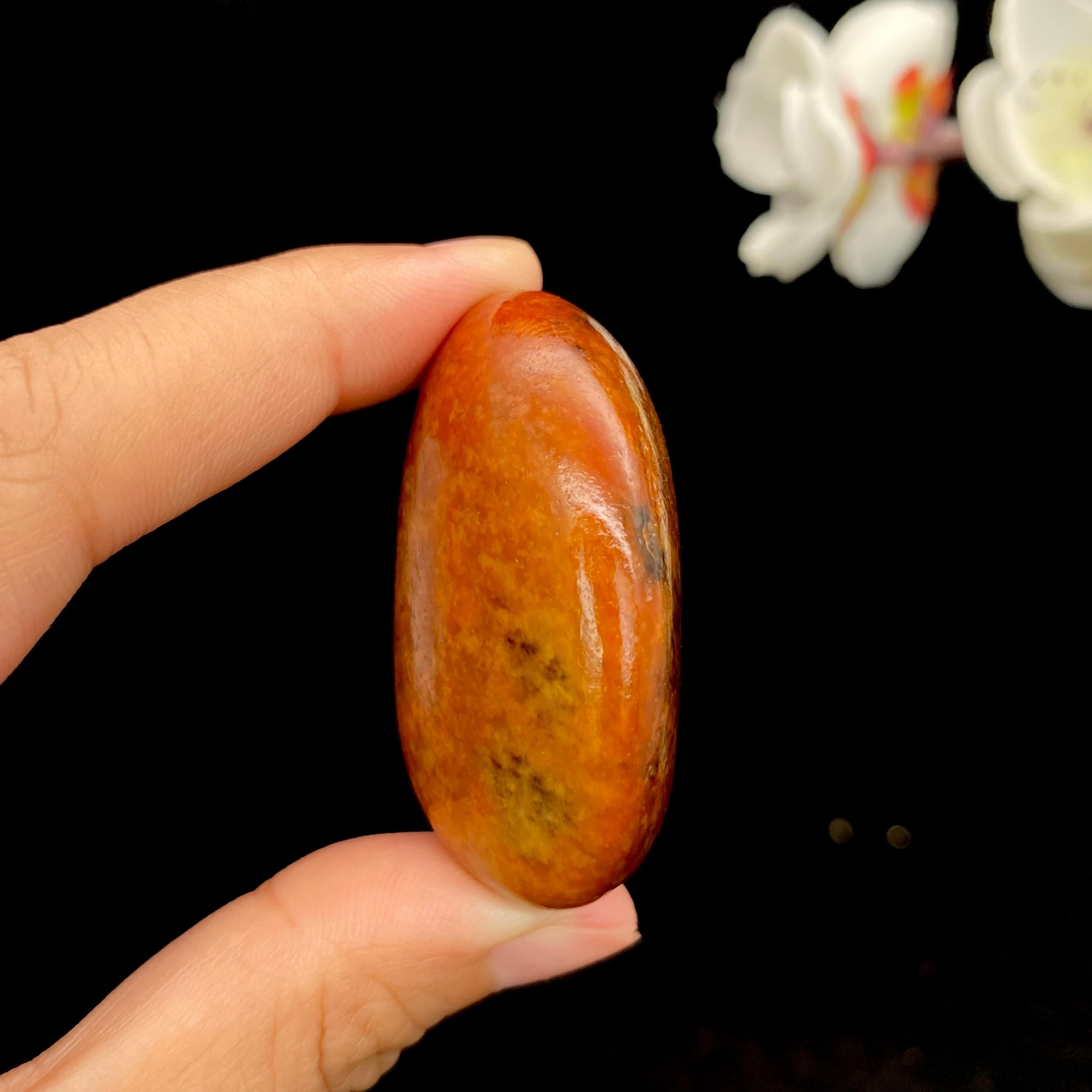 和田玉红沁皮籽料原石（51.5g）