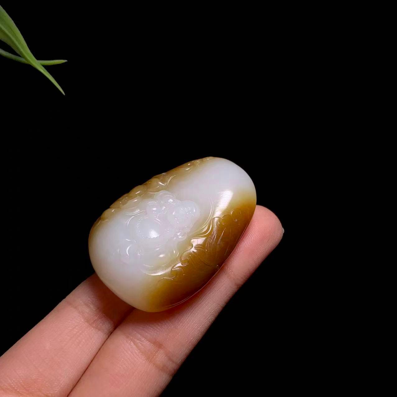 和田山料糖白玉弥勒佛挂件（34.0g）