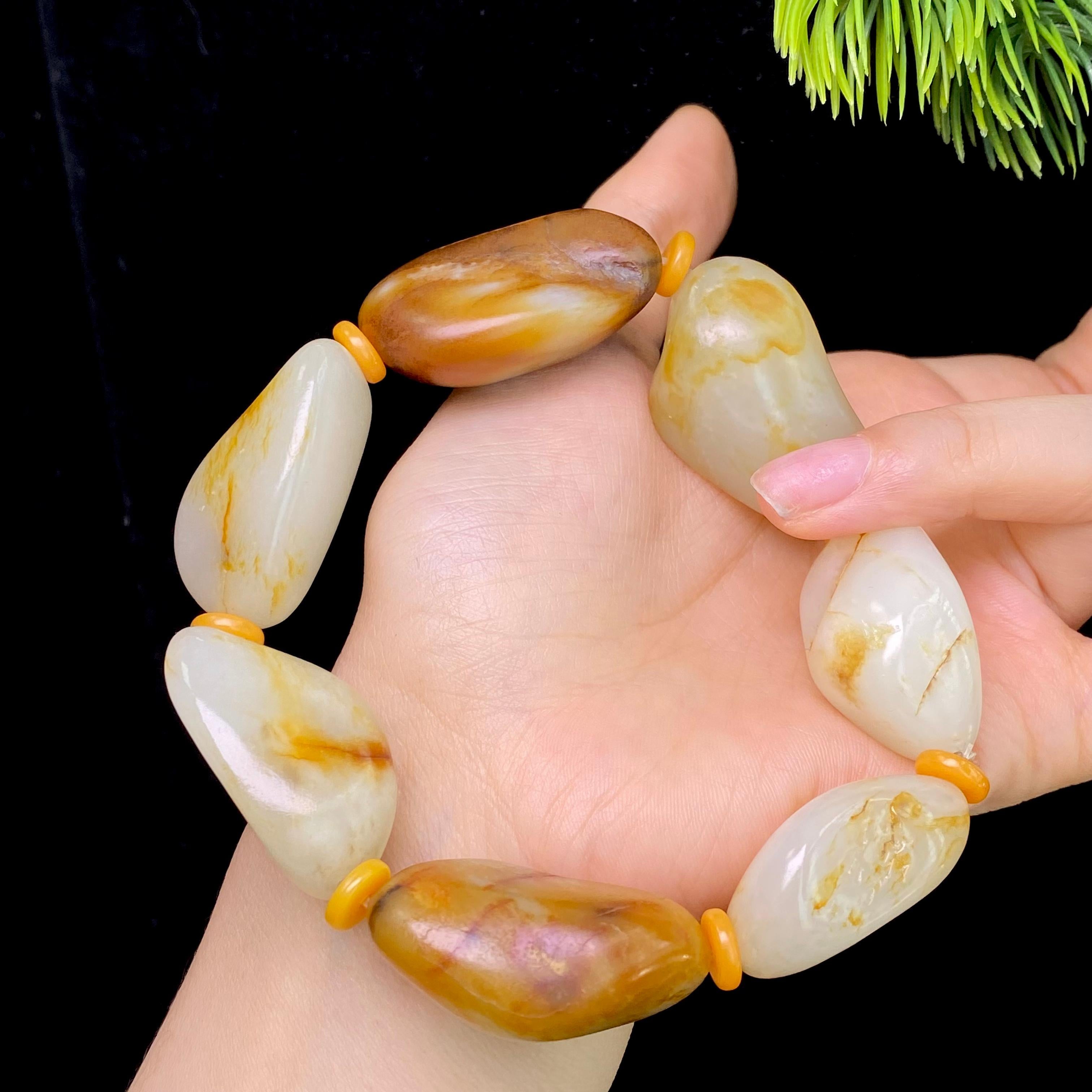 和田玉洒金皮白肉籽料手串（116.2g）